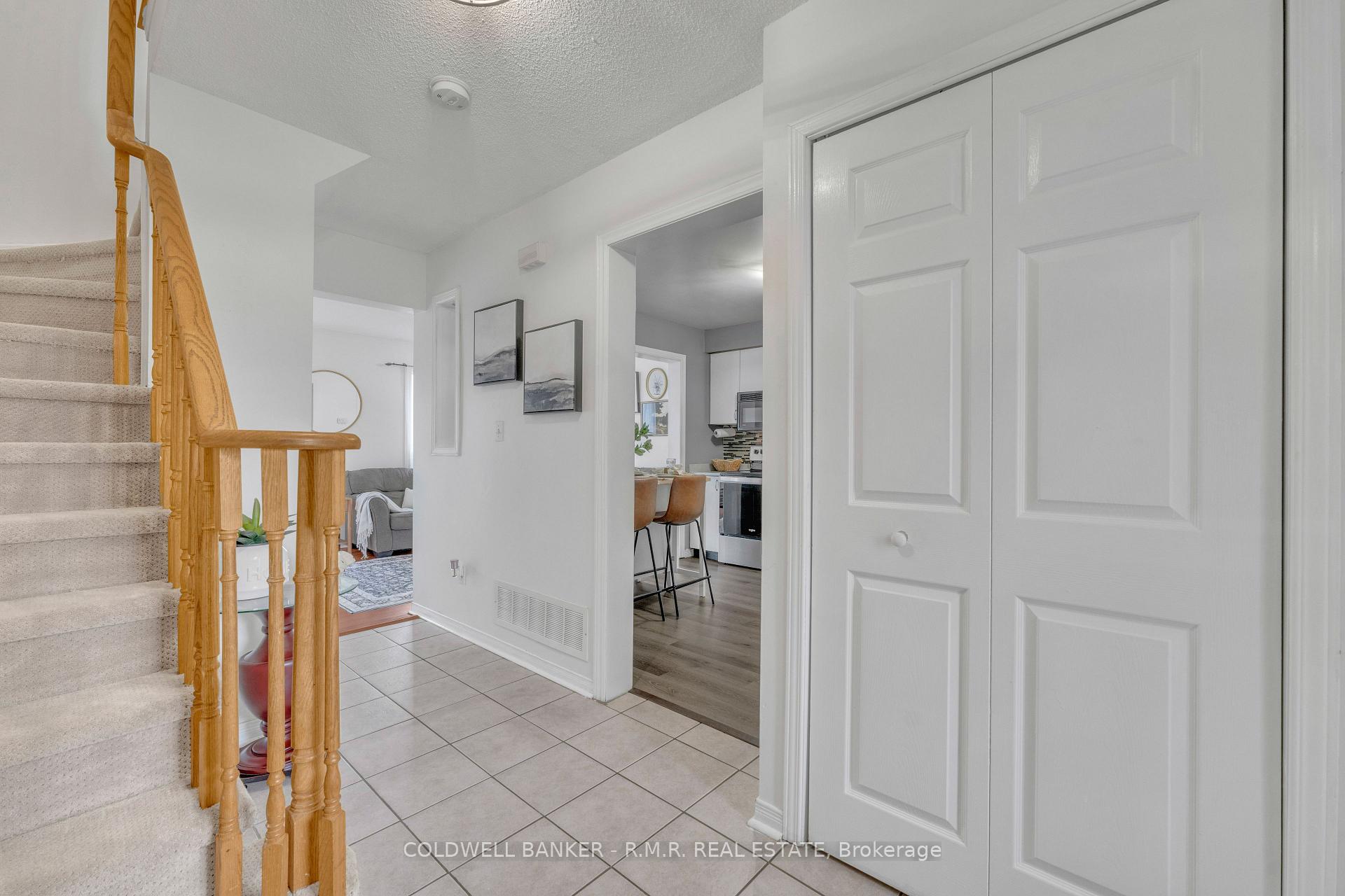Photo 4 of 2730 Trulls Road, Clarington, Courtice — HOMEH
