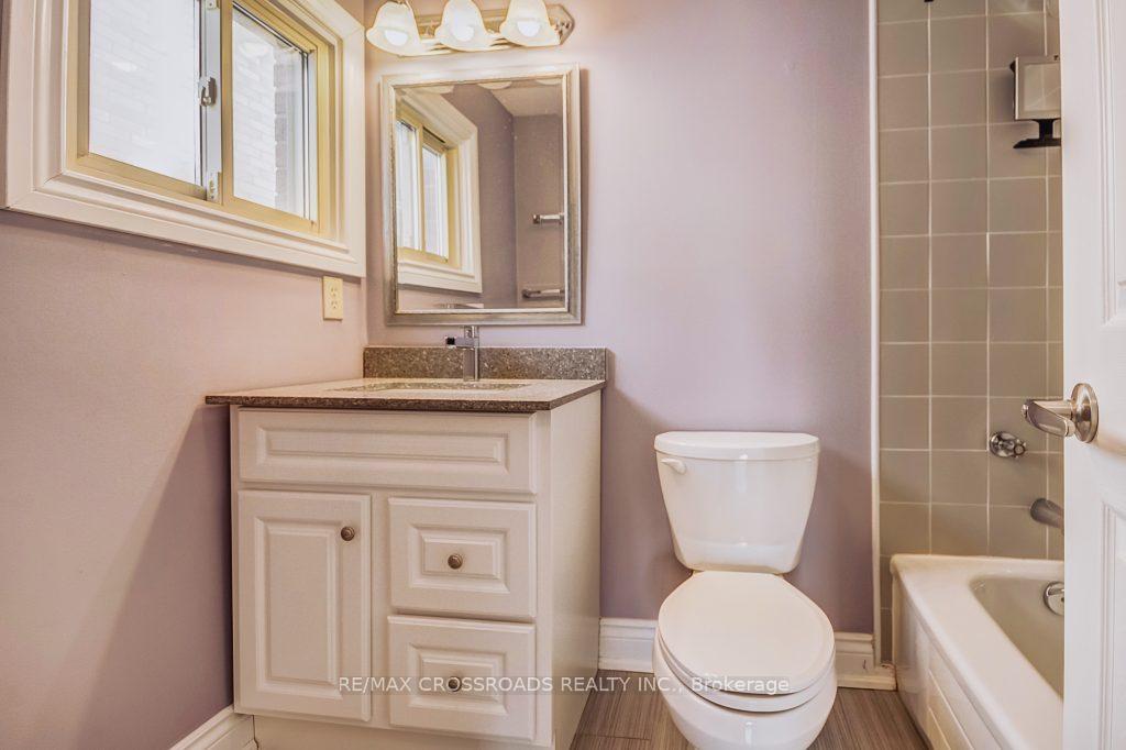 Photo 12 of 34 Noake Crescent, Ajax, Central — HOMEH
