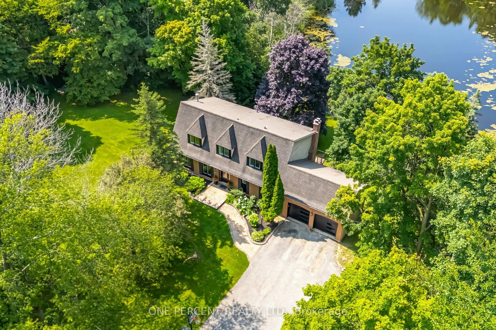 Photo 1 of 70 Palmer Circle, Caledon, Palgrave — HOMEH