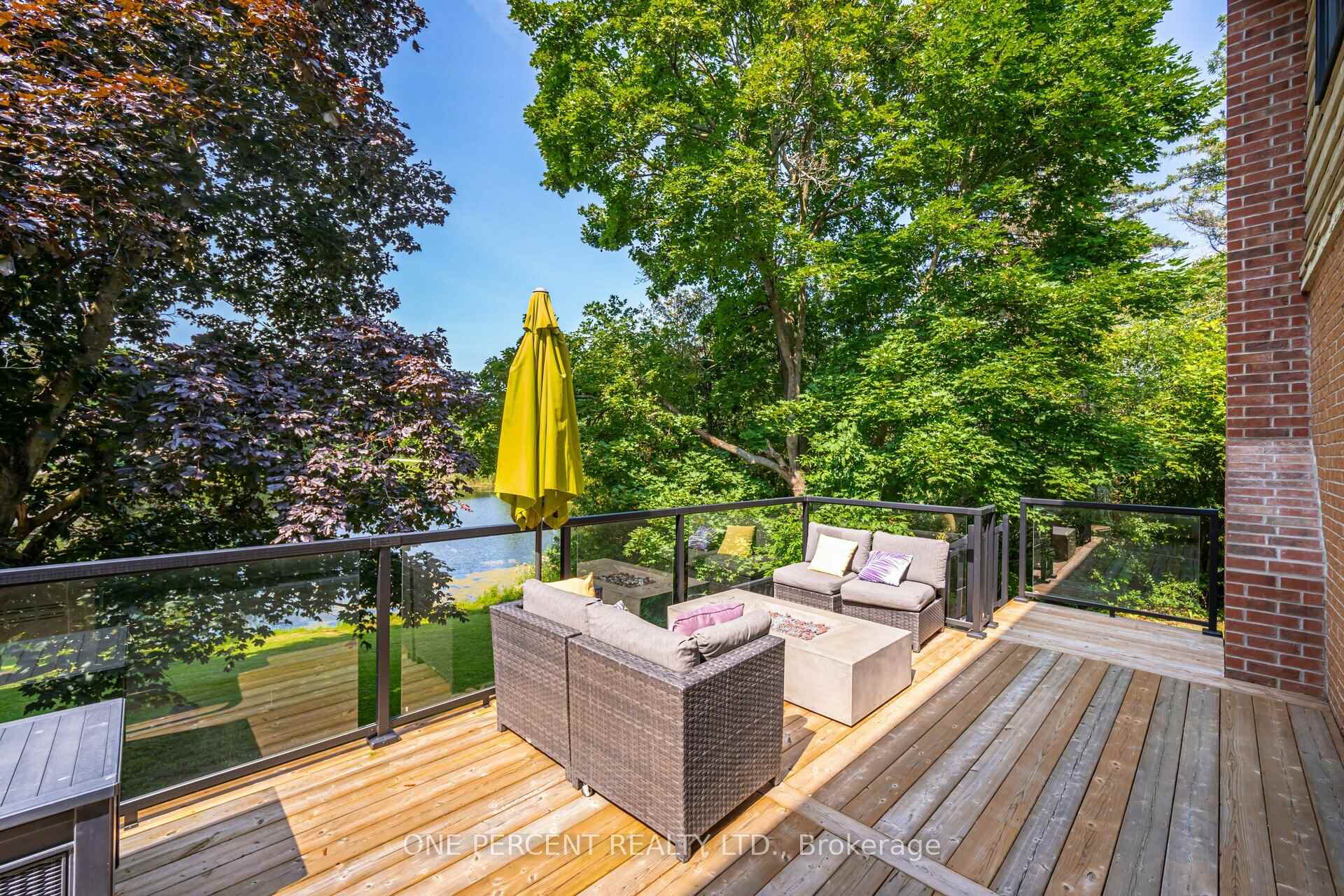 Photo 16 of 70 Palmer Circle, Caledon, Palgrave — HOMEH