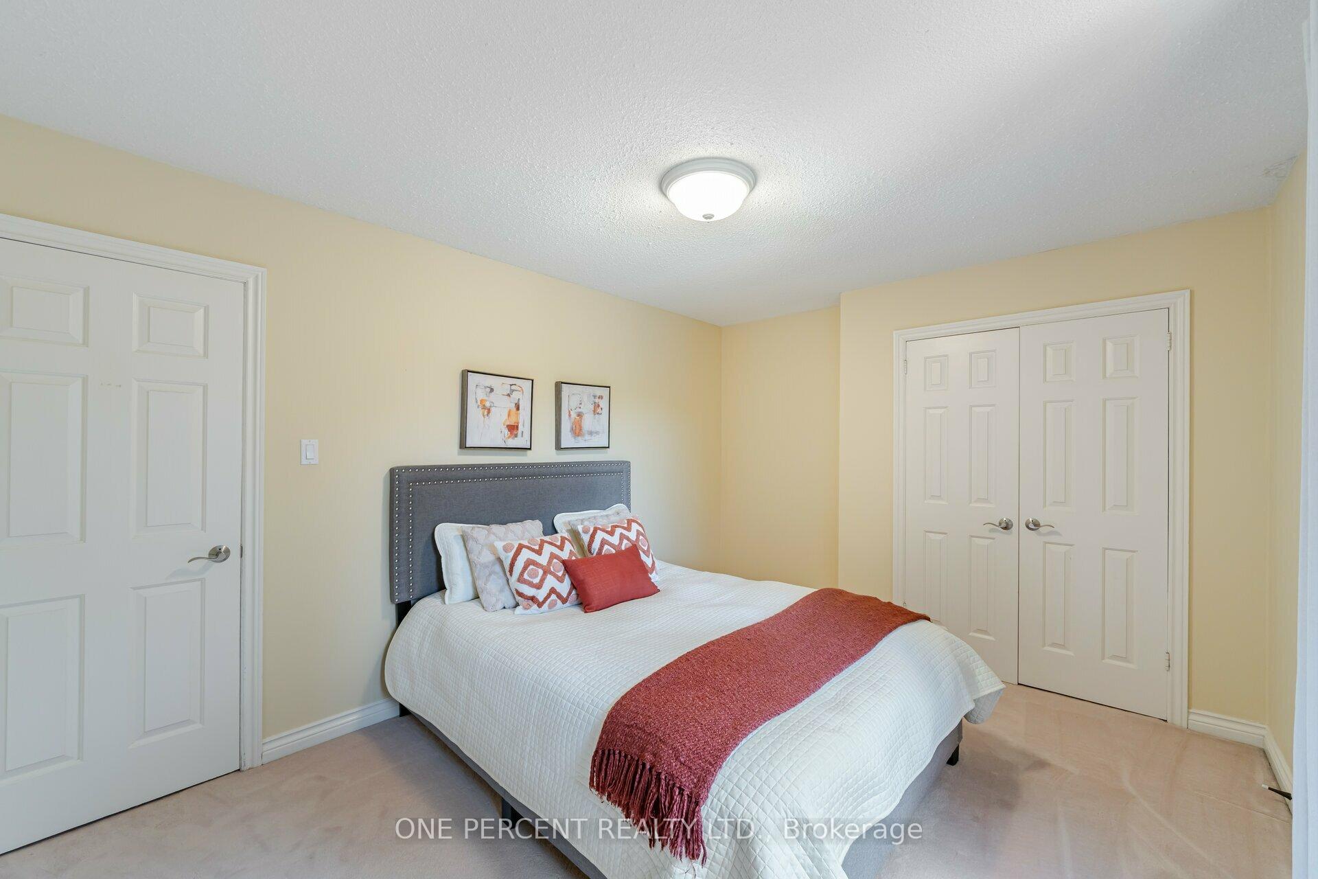 Photo 26 of 70 Palmer Circle, Caledon, Palgrave — HOMEH