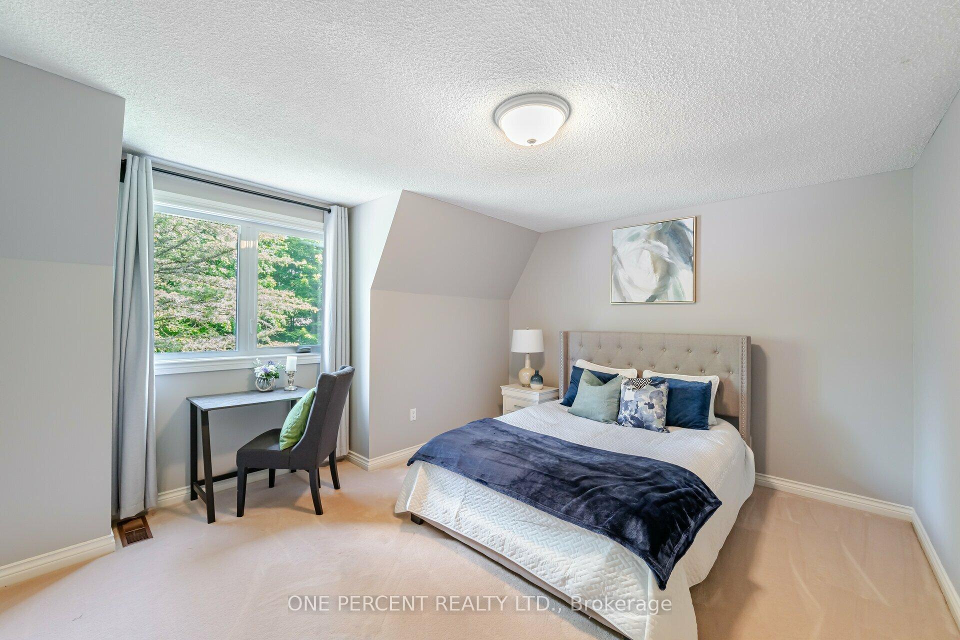 Photo 27 of 70 Palmer Circle, Caledon, Palgrave — HOMEH