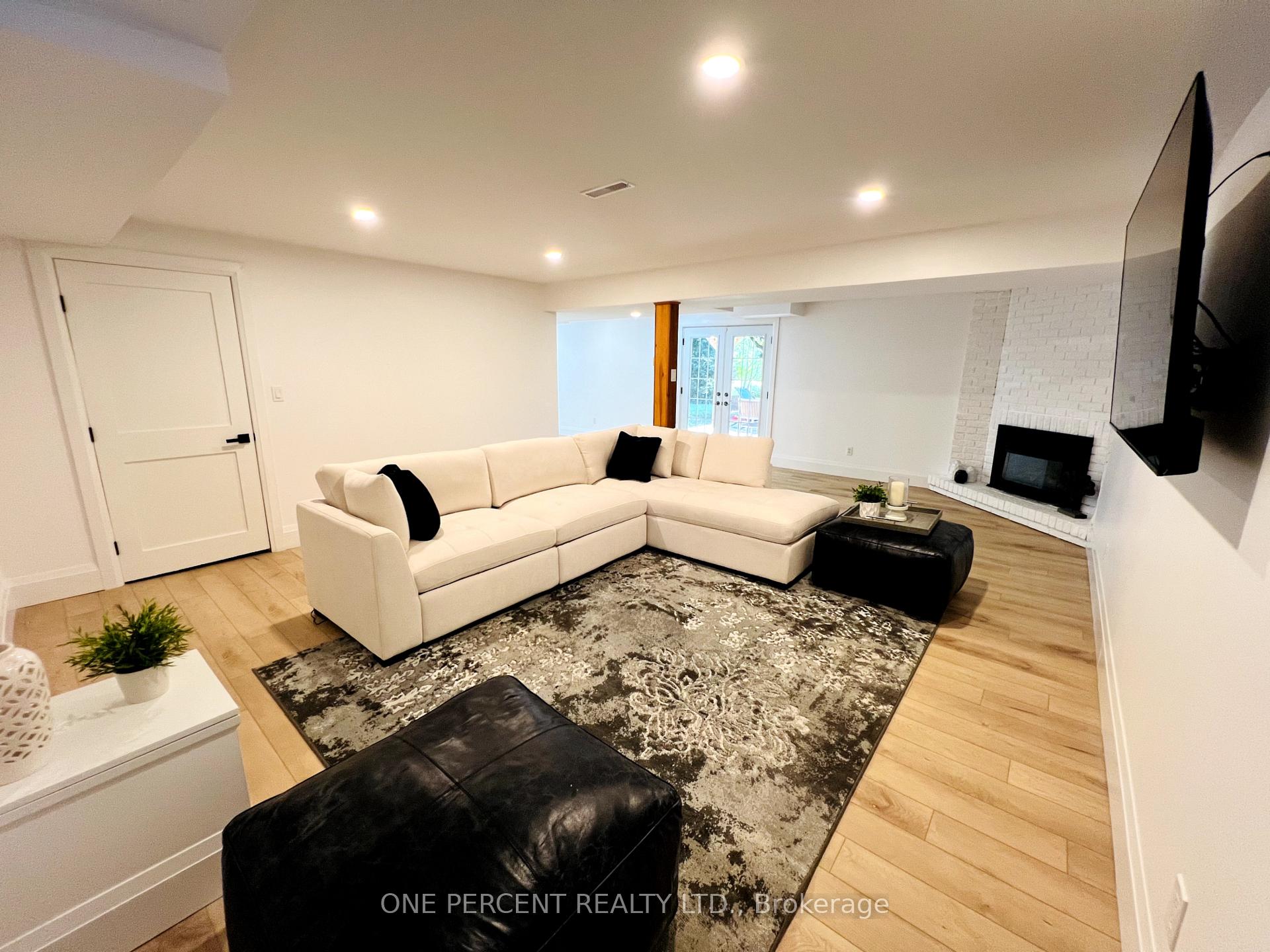 Photo 32 of 70 Palmer Circle, Caledon, Palgrave — HOMEH