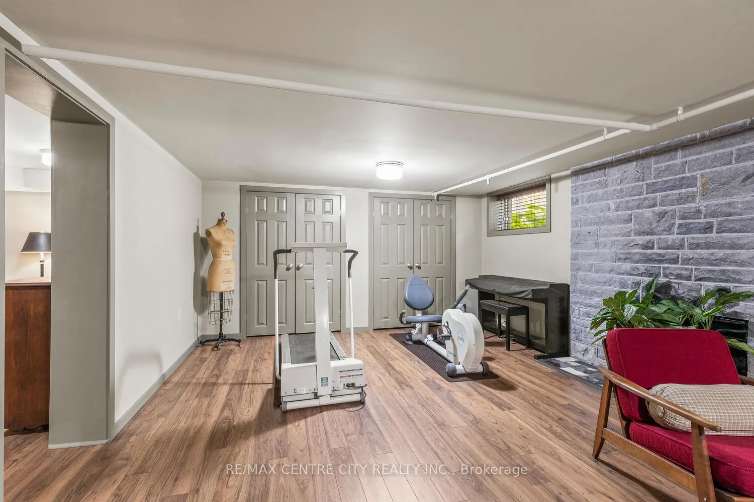 Photo 37 of 1025 Scenic Drive, Hamilton, Mountview — HOMEH