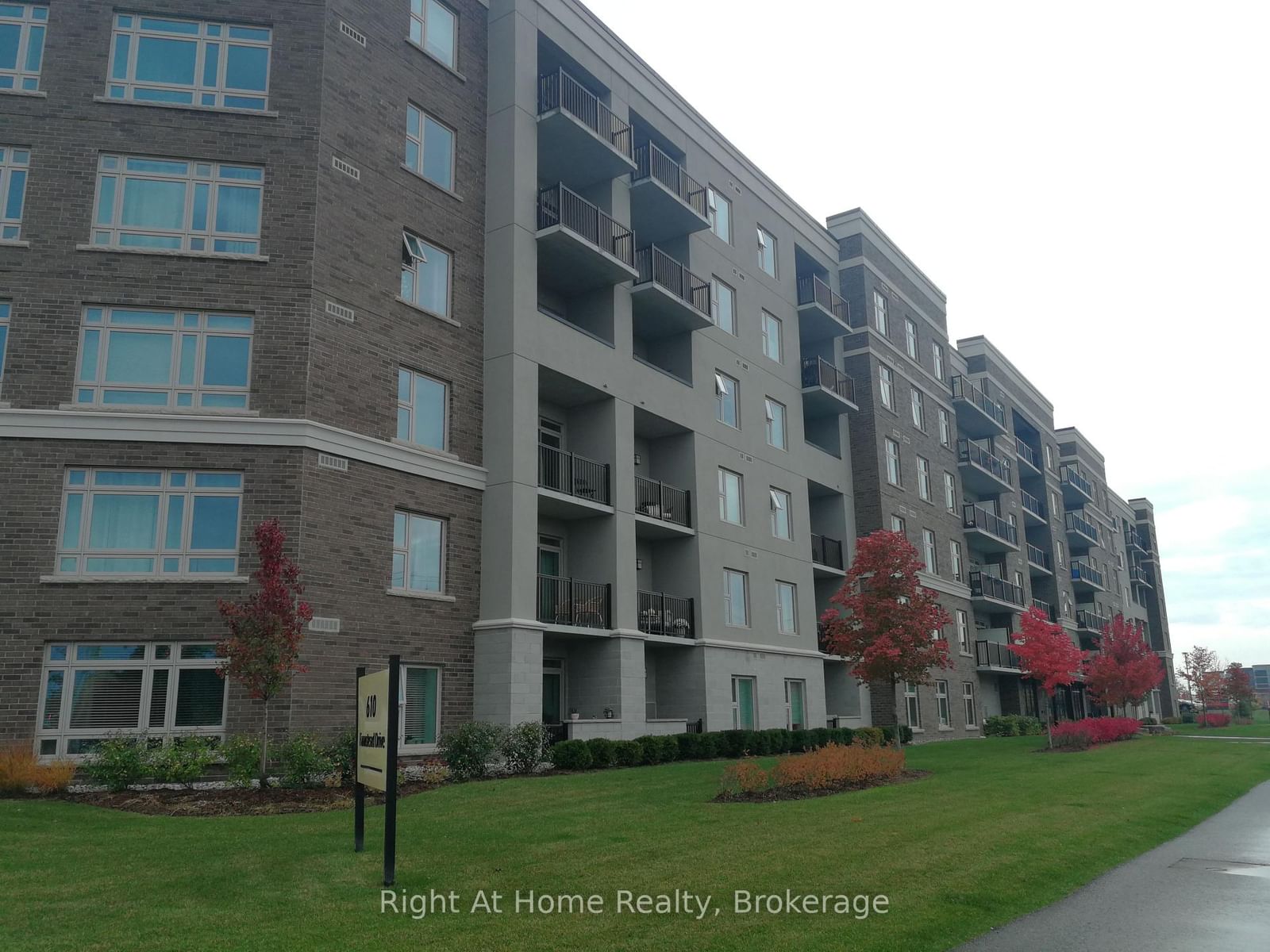 Photo 1 of Unit 414, 610 Farmstead Rd, Milton, Willmott — HOMEH