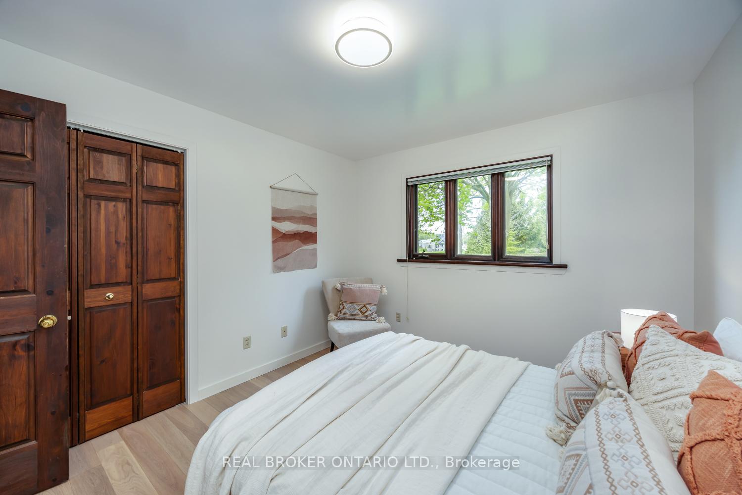 Photo 23 of 5 Hillside Court, Clarington, Rural Clarington — HOMEH