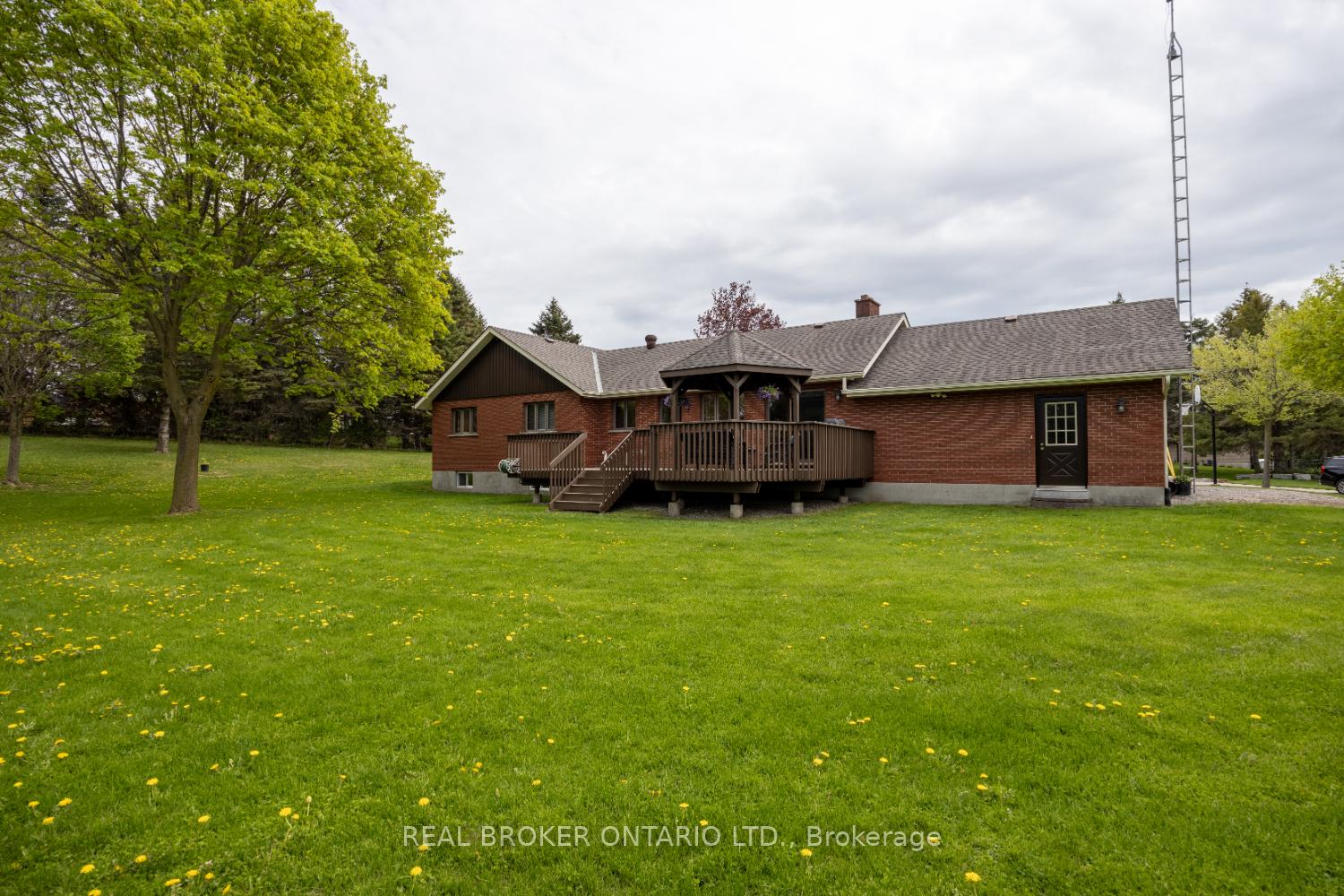 Photo 31 of 5 Hillside Court, Clarington, Rural Clarington — HOMEH