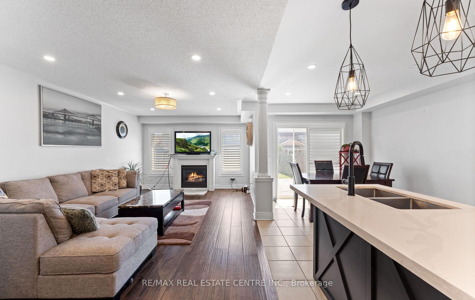 Photo 9 of 148 Bathgate Crescent, Clarington, Courtice — HOMEH
