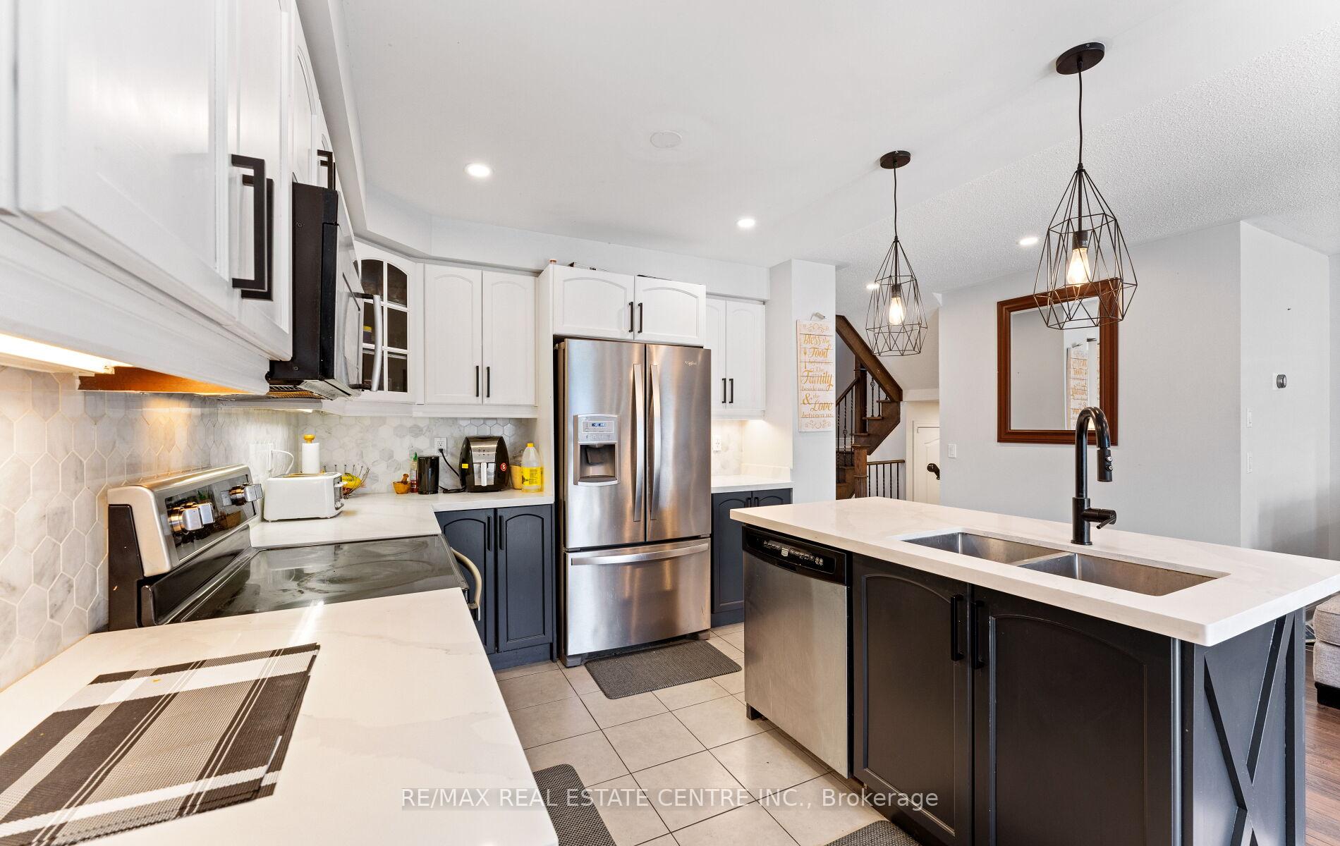 Photo 21 of 148 Bathgate Crescent, Clarington, Courtice — HOMEH