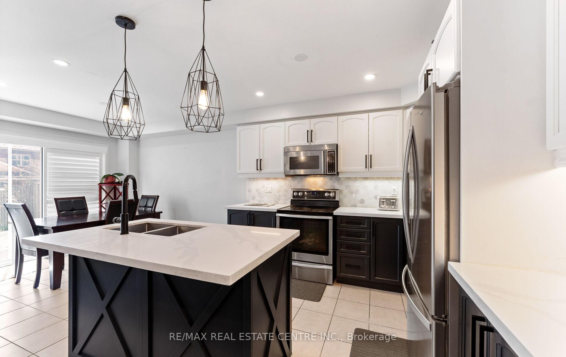 Photo 22 of 148 Bathgate Crescent, Clarington, Courtice — HOMEH