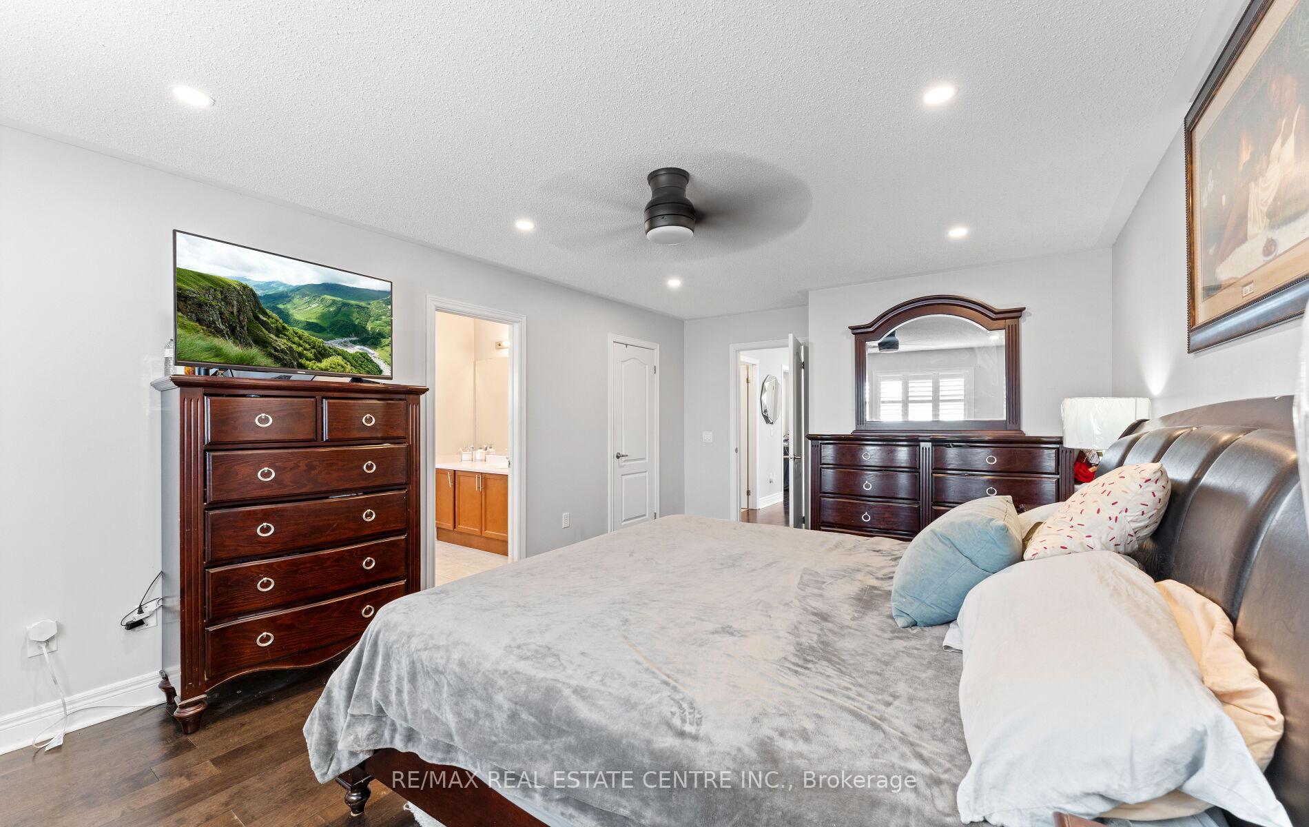 Photo 30 of 148 Bathgate Crescent, Clarington, Courtice — HOMEH