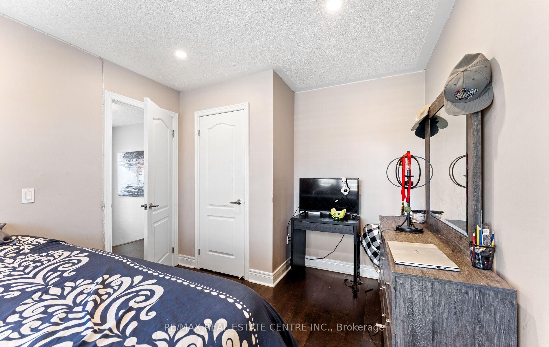 Photo 37 of 148 Bathgate Crescent, Clarington, Courtice — HOMEH