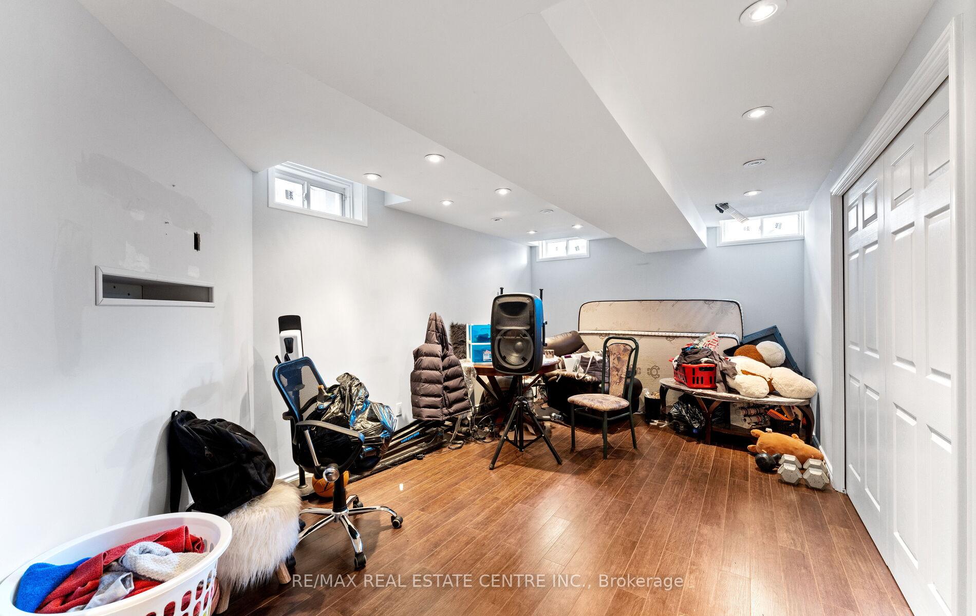 Photo 44 of 148 Bathgate Crescent, Clarington, Courtice — HOMEH