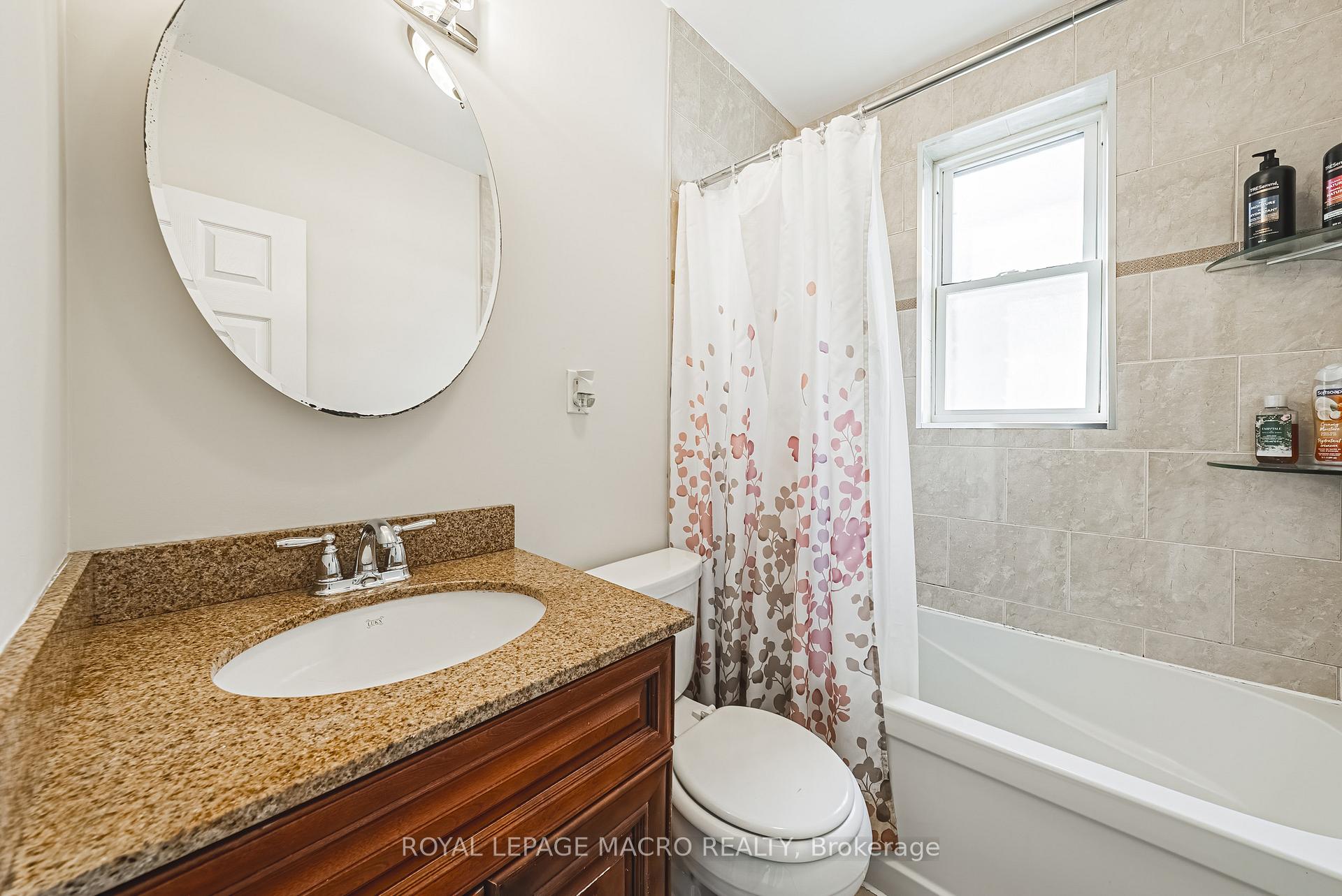 Photo 11 of 35 Ipswich Road, Hamilton, Bartonville — HOMEH