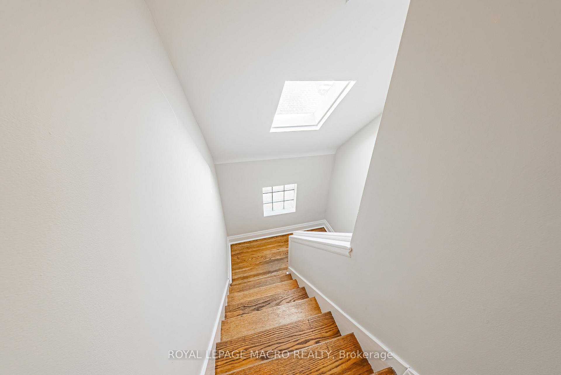 Photo 13 of 35 Ipswich Road, Hamilton, Bartonville — HOMEH