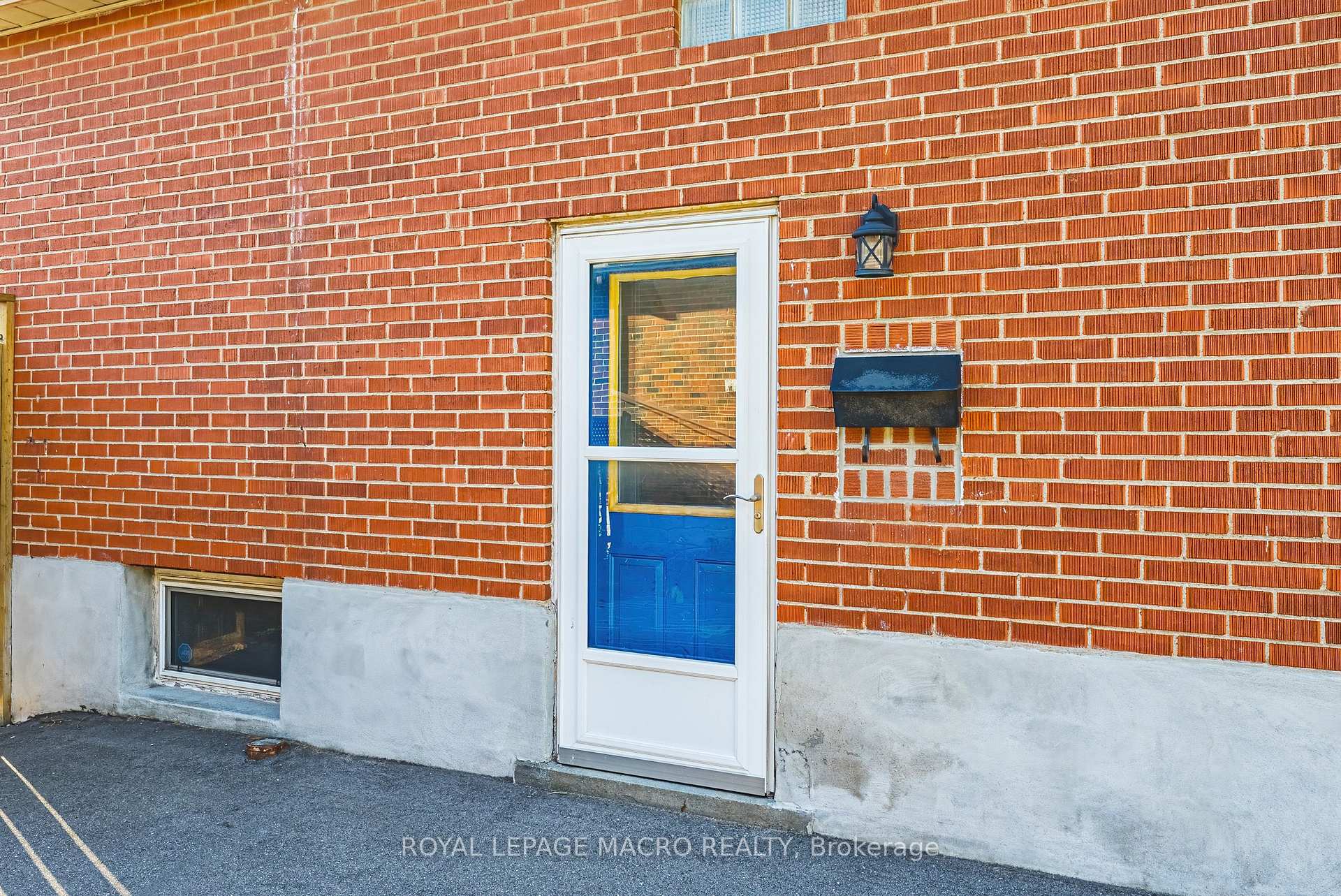 Photo 24 of 35 Ipswich Road, Hamilton, Bartonville — HOMEH