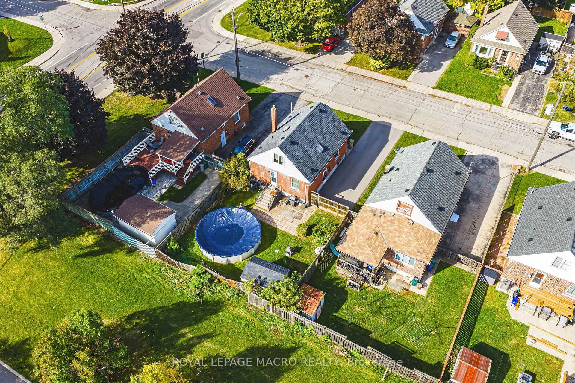 Photo 26 of 35 Ipswich Road, Hamilton, Bartonville — HOMEH