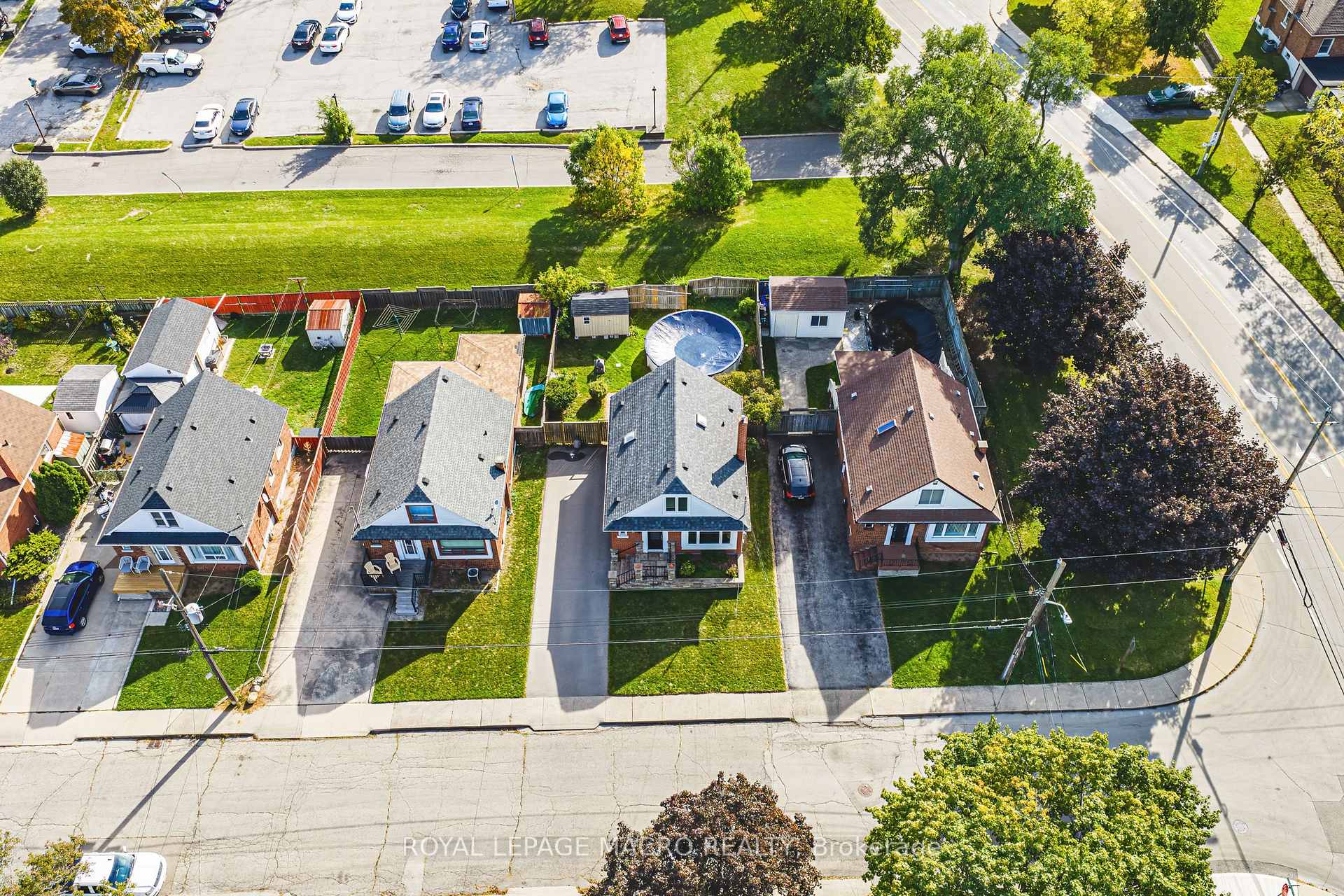 Photo 31 of 35 Ipswich Road, Hamilton, Bartonville — HOMEH