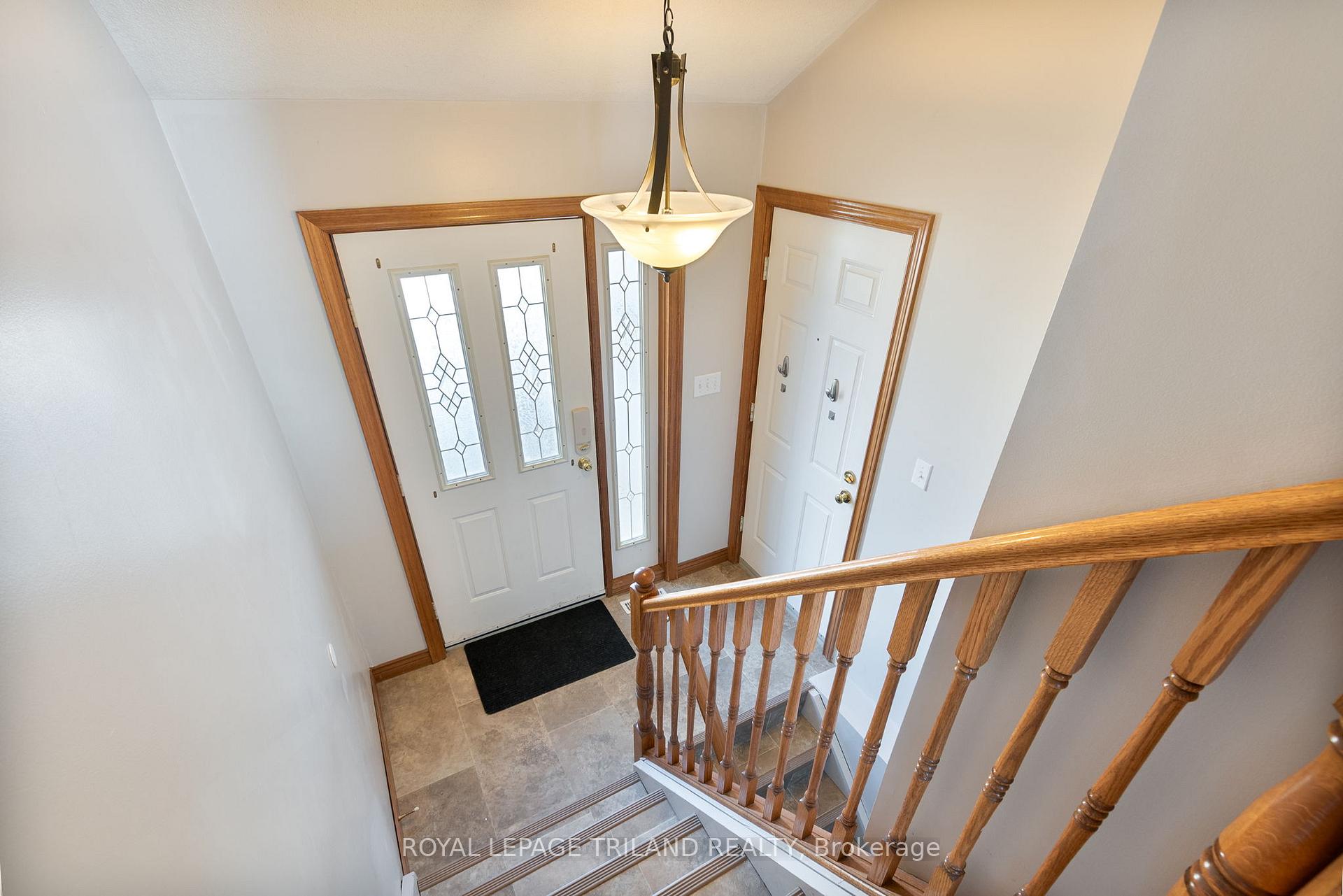 Photo 5 of 294 Talbot Street E, Aylmer — HOMEH
