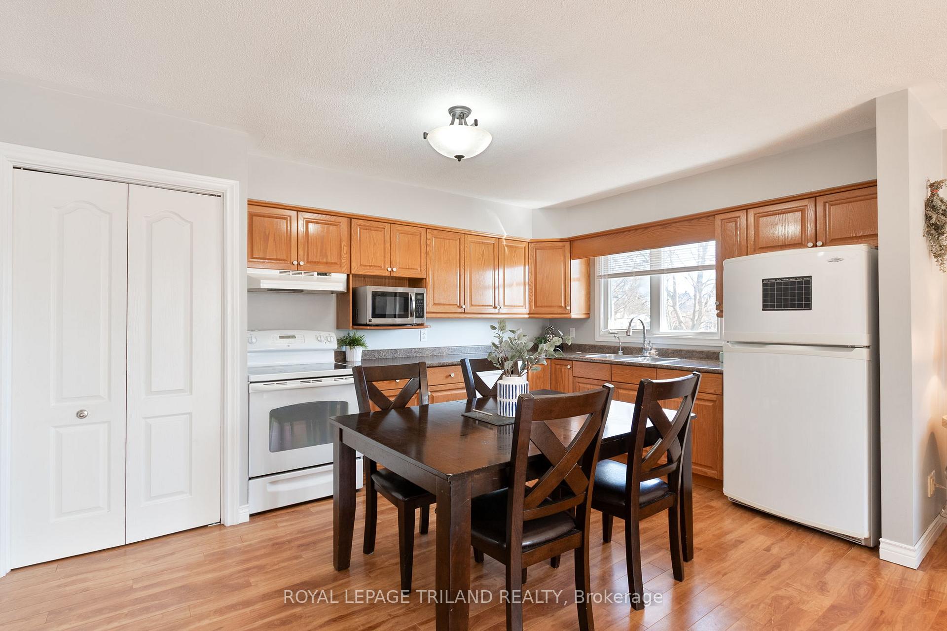 Photo 11 of 294 Talbot Street E, Aylmer — HOMEH