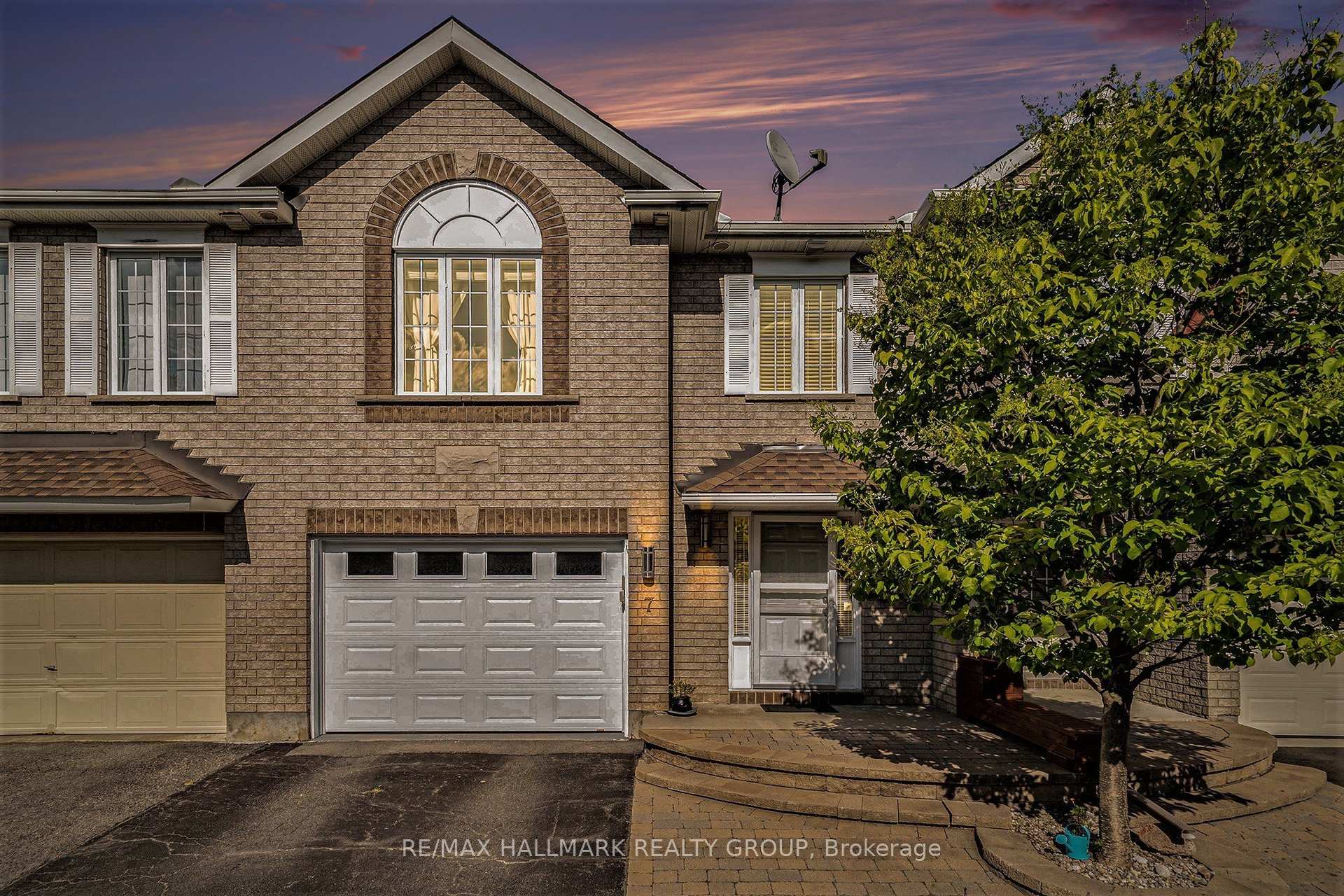 Photo 14 of 7 Maple Park Private, Ottawa, Upper Hunt Club — HOMEH