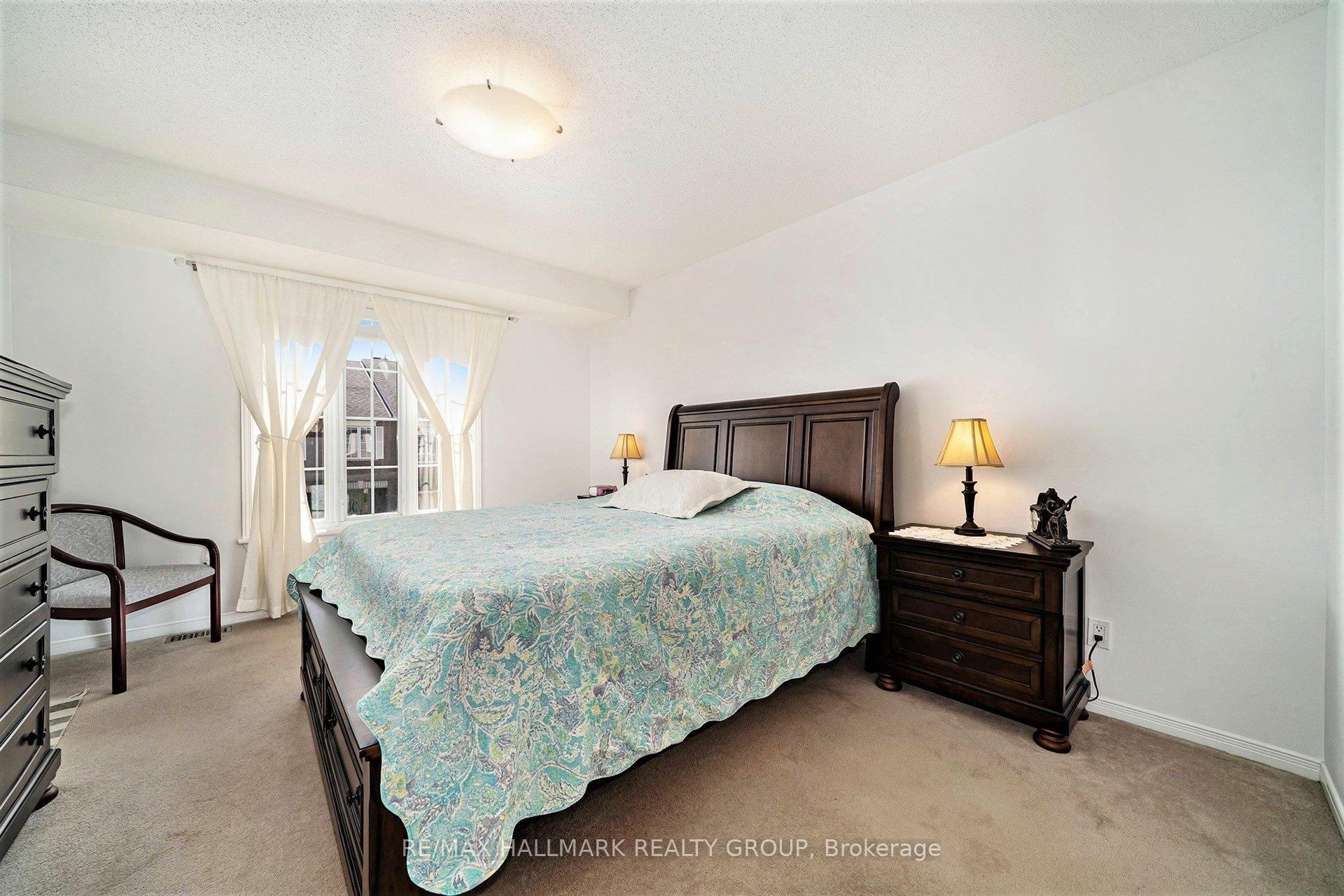 Photo 33 of 7 Maple Park Private, Ottawa, Upper Hunt Club — HOMEH