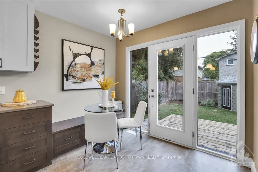 Photo 12 of 809 Maplewood Avenue, Ottawa, Queensway Terrace North — HOMEH