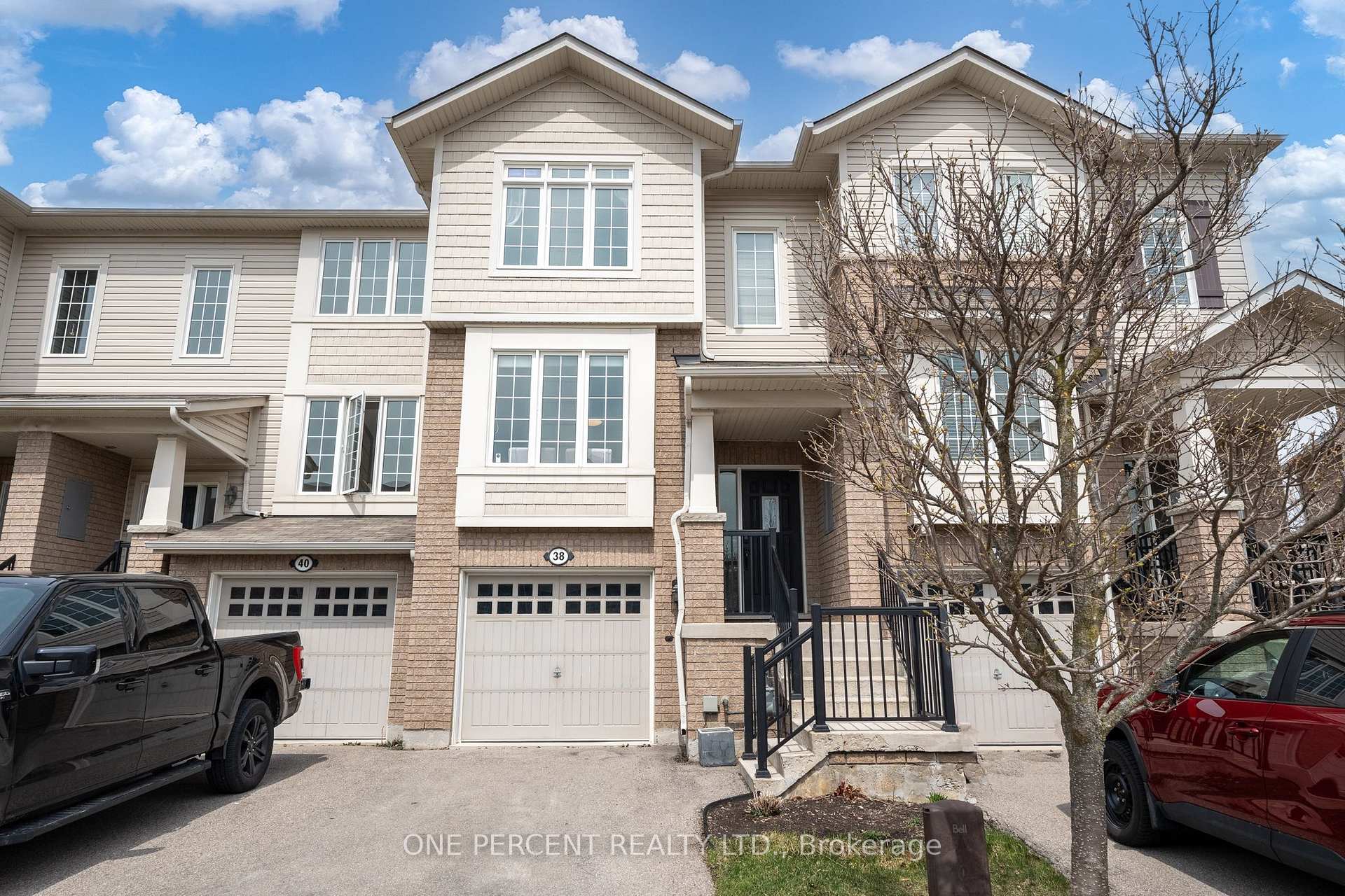 Photo 1 of 38 Ohara Lane, Hamilton, Meadowlands — HOMEH