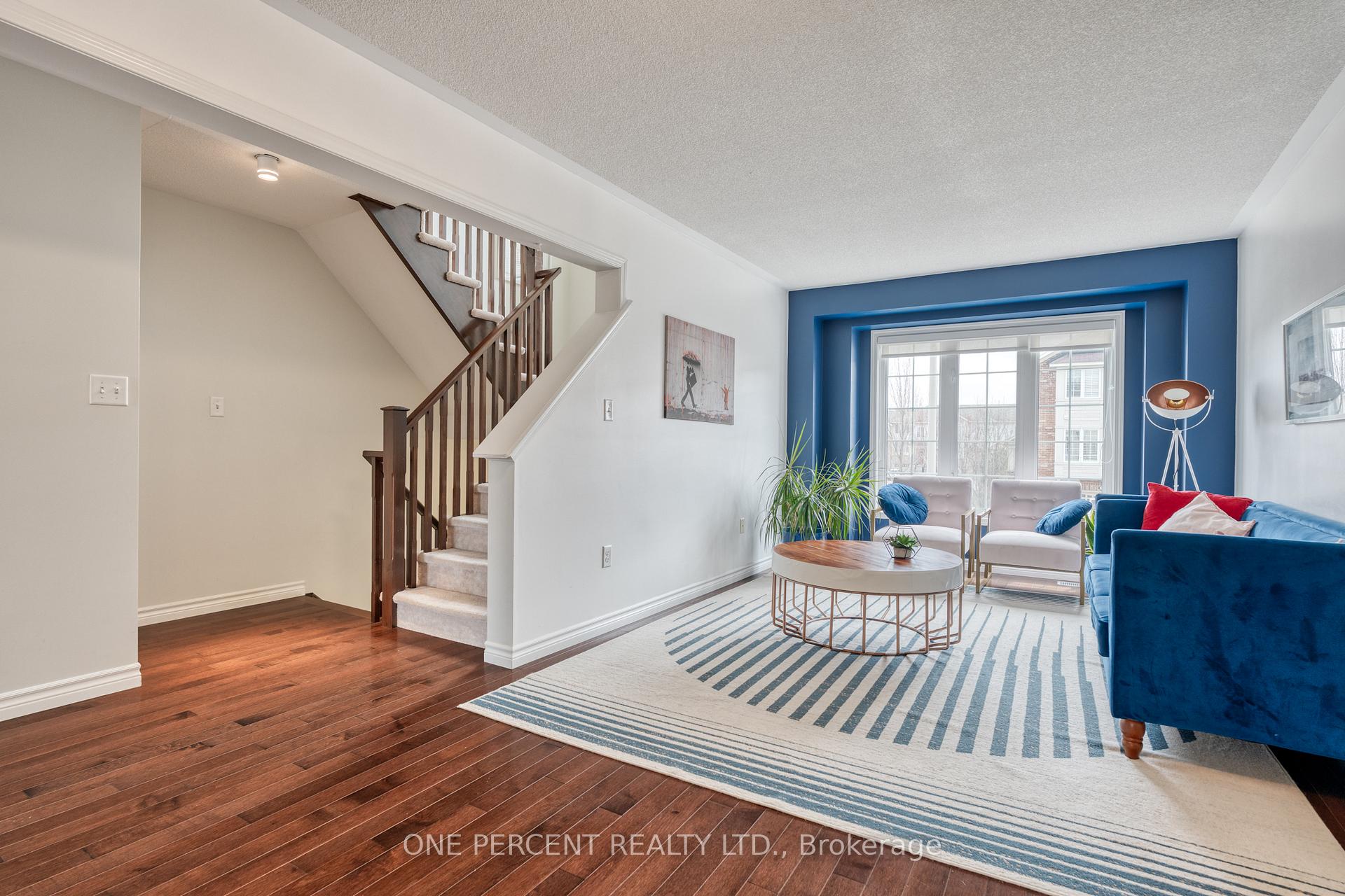 Photo 6 of 38 Ohara Lane, Hamilton, Meadowlands — HOMEH