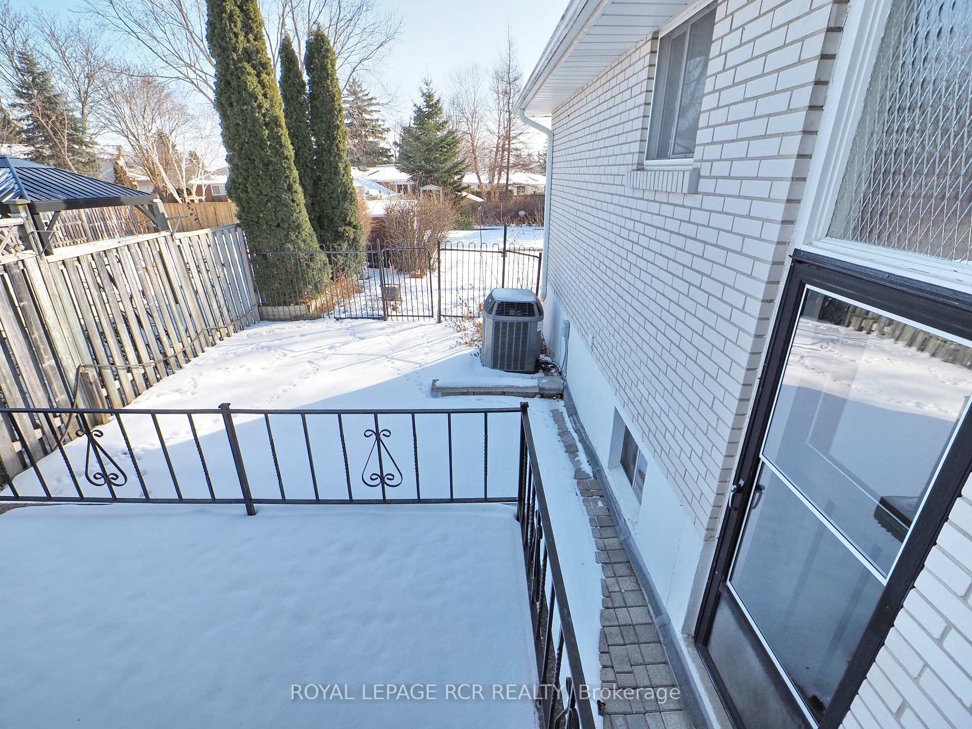 Photo 2 of 78 Birchview Crescent, Caledon, Bolton North — HOMEH