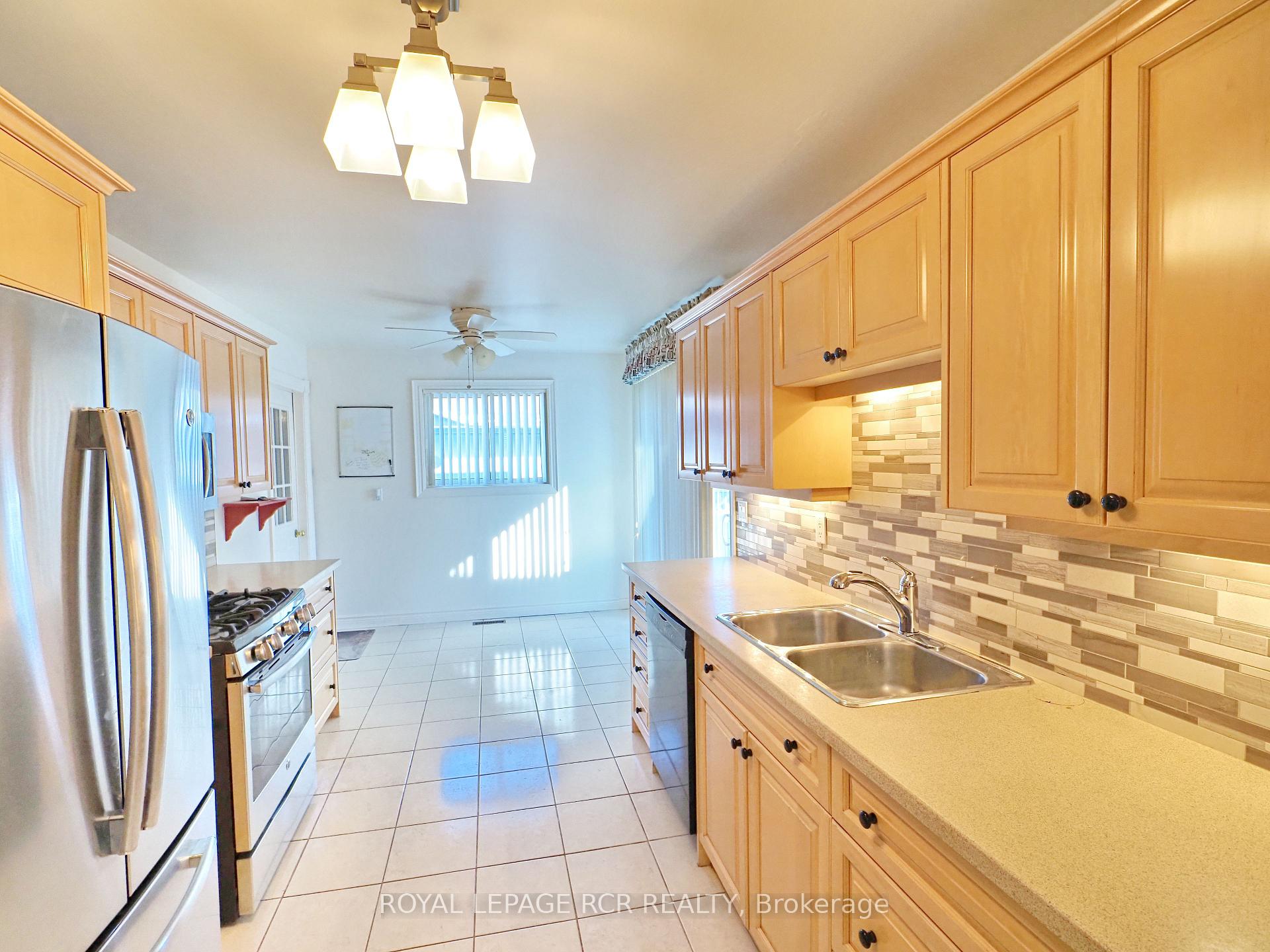 Photo 11 of 78 Birchview Crescent, Caledon, Bolton North — HOMEH