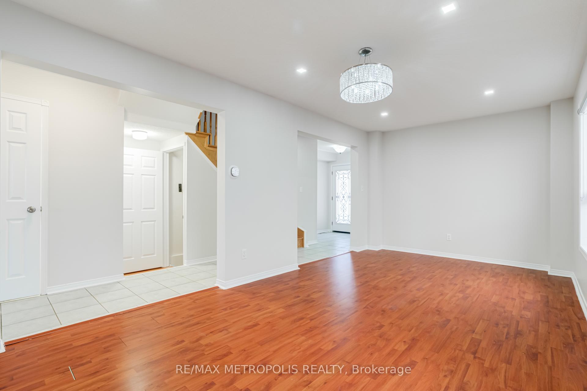 Photo 6 of 26 Perfitt Crescent, Ajax, Central — HOMEH