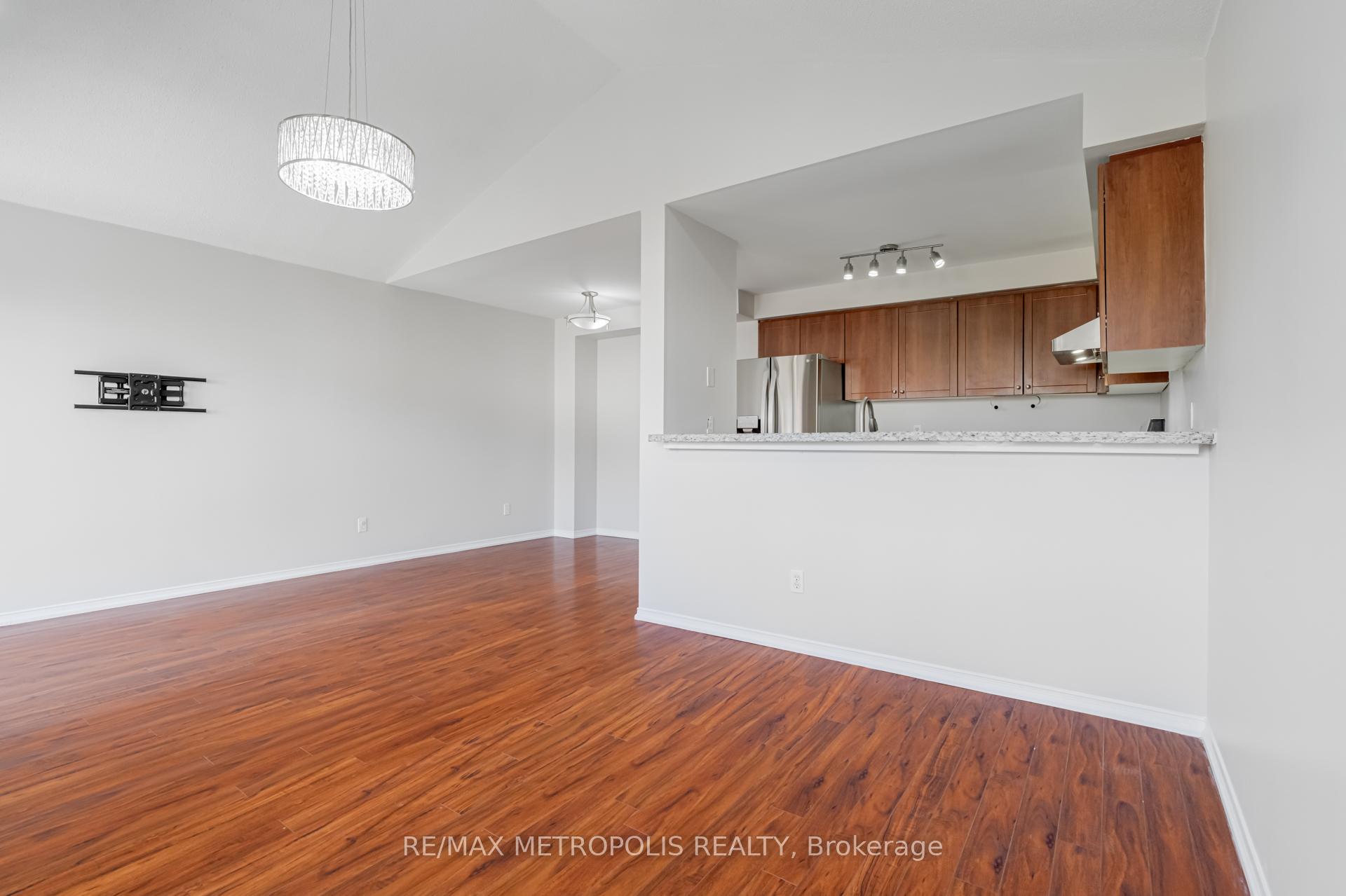 Photo 12 of 26 Perfitt Crescent, Ajax, Central — HOMEH