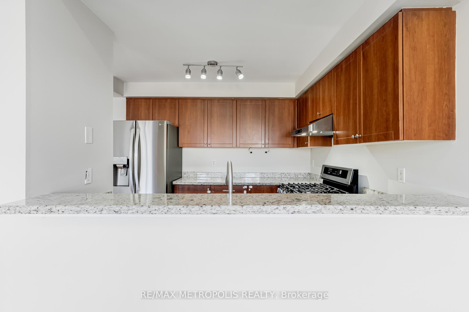 Photo 15 of 26 Perfitt Crescent, Ajax, Central — HOMEH