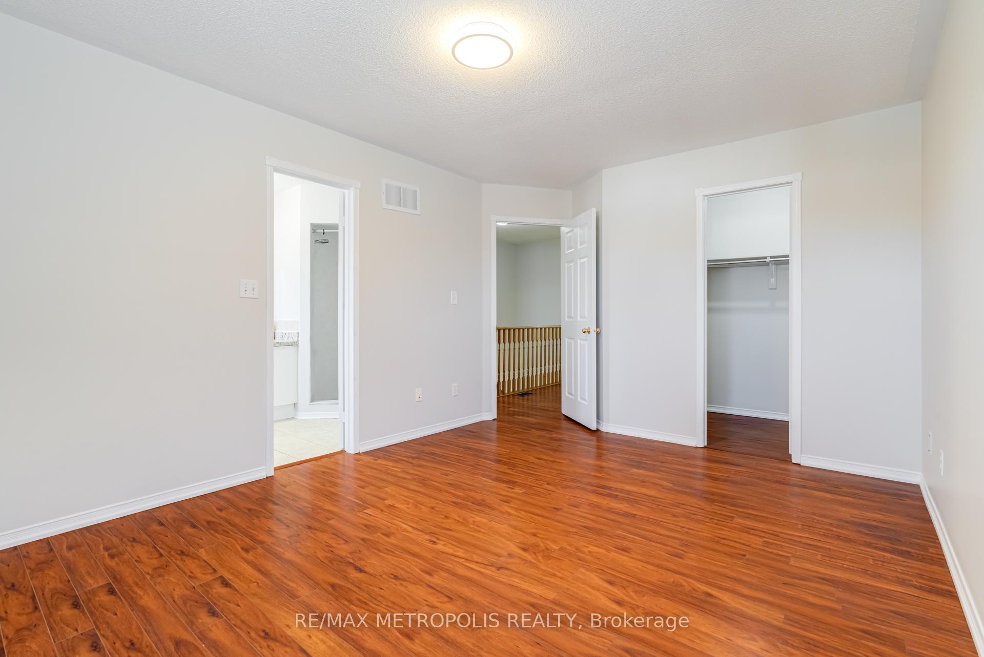 Photo 17 of 26 Perfitt Crescent, Ajax, Central — HOMEH