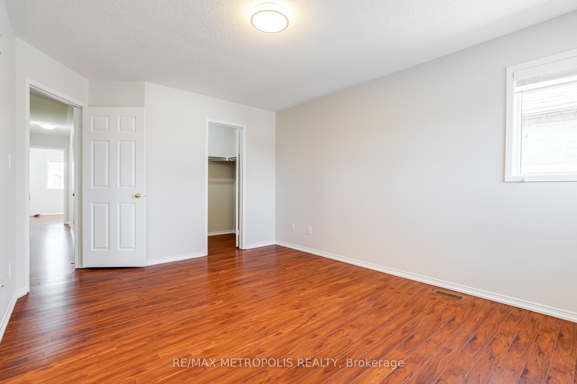 Photo 19 of 26 Perfitt Crescent, Ajax, Central — HOMEH