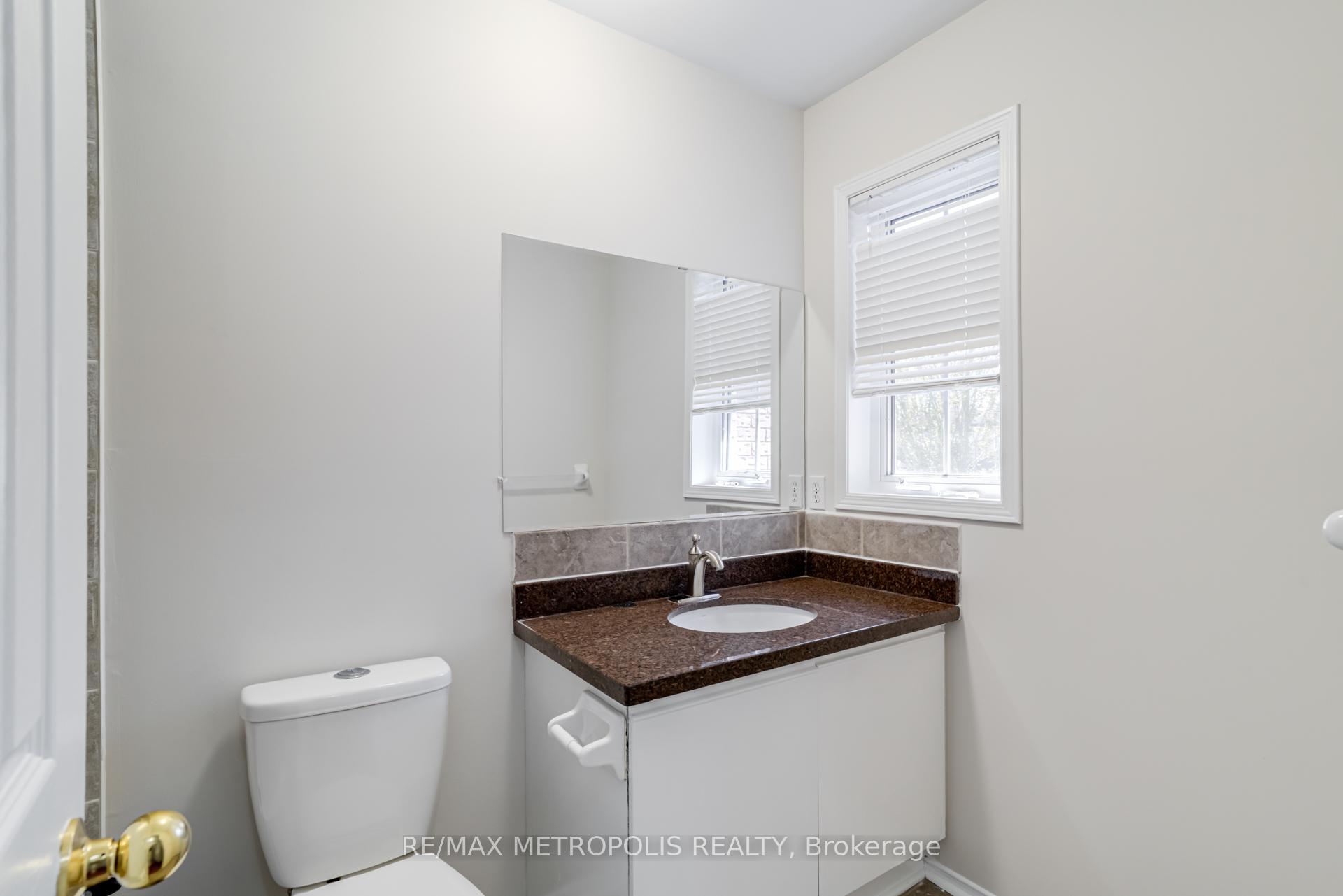 Photo 25 of 26 Perfitt Crescent, Ajax, Central — HOMEH
