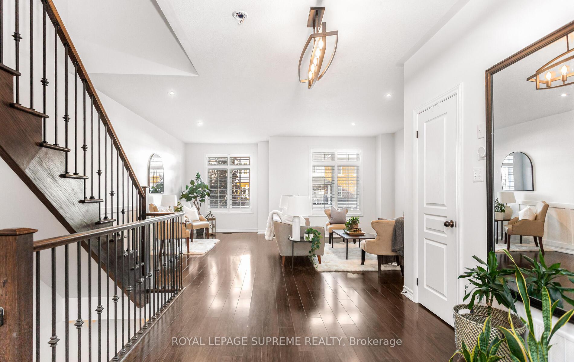 Photo 10 of 9 Savage Drive, Hamilton, Waterdown — HOMEH