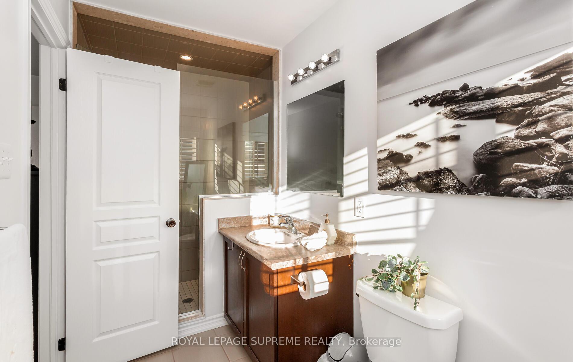 Photo 39 of 9 Savage Drive, Hamilton, Waterdown — HOMEH