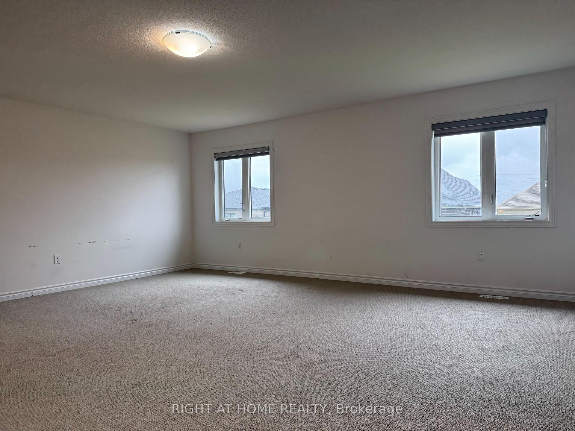 Photo 16 of 110 Daugaard Avenue, Brant, Paris — HOMEH