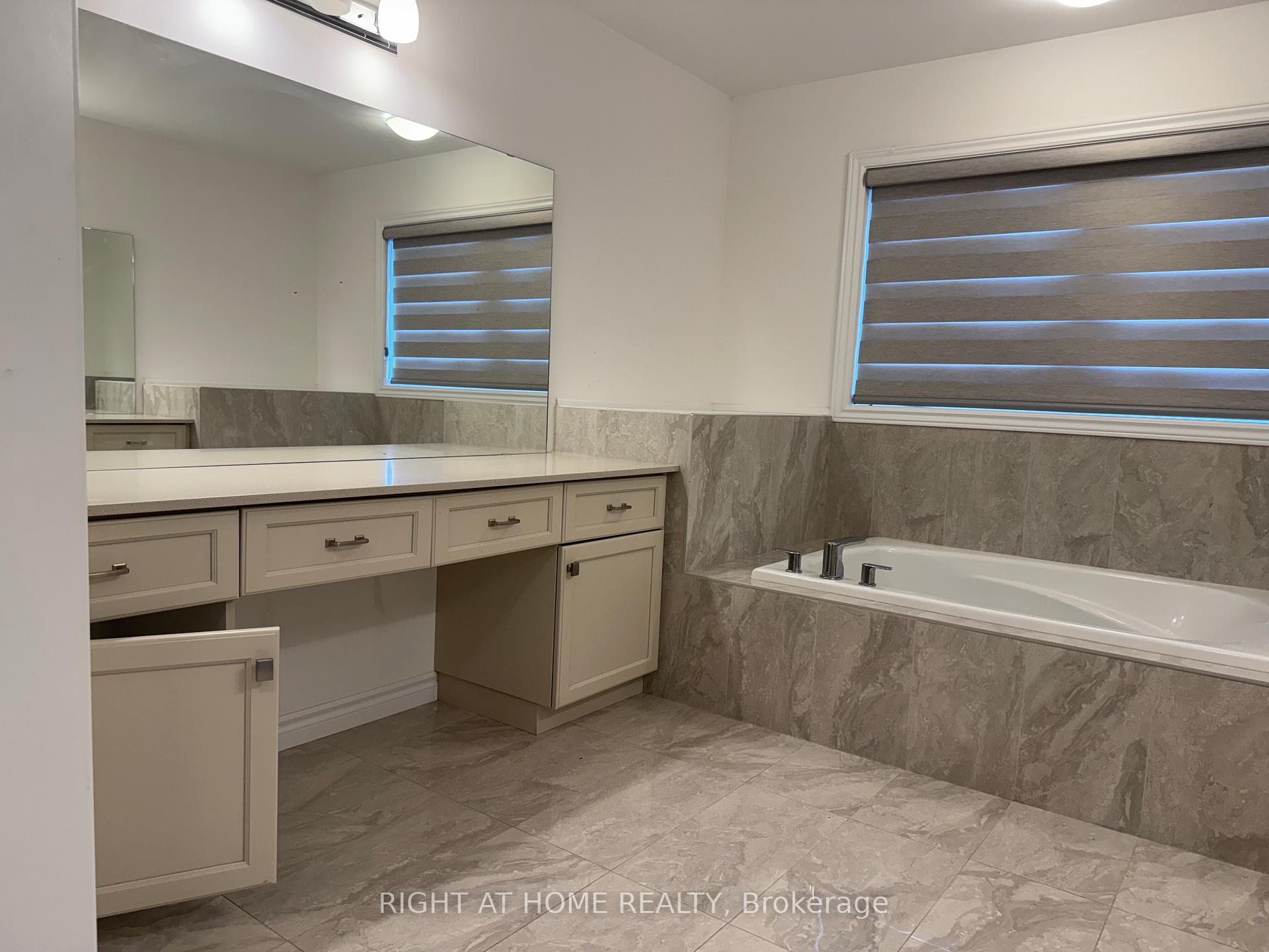 Photo 24 of 110 Daugaard Avenue, Brant, Paris — HOMEH