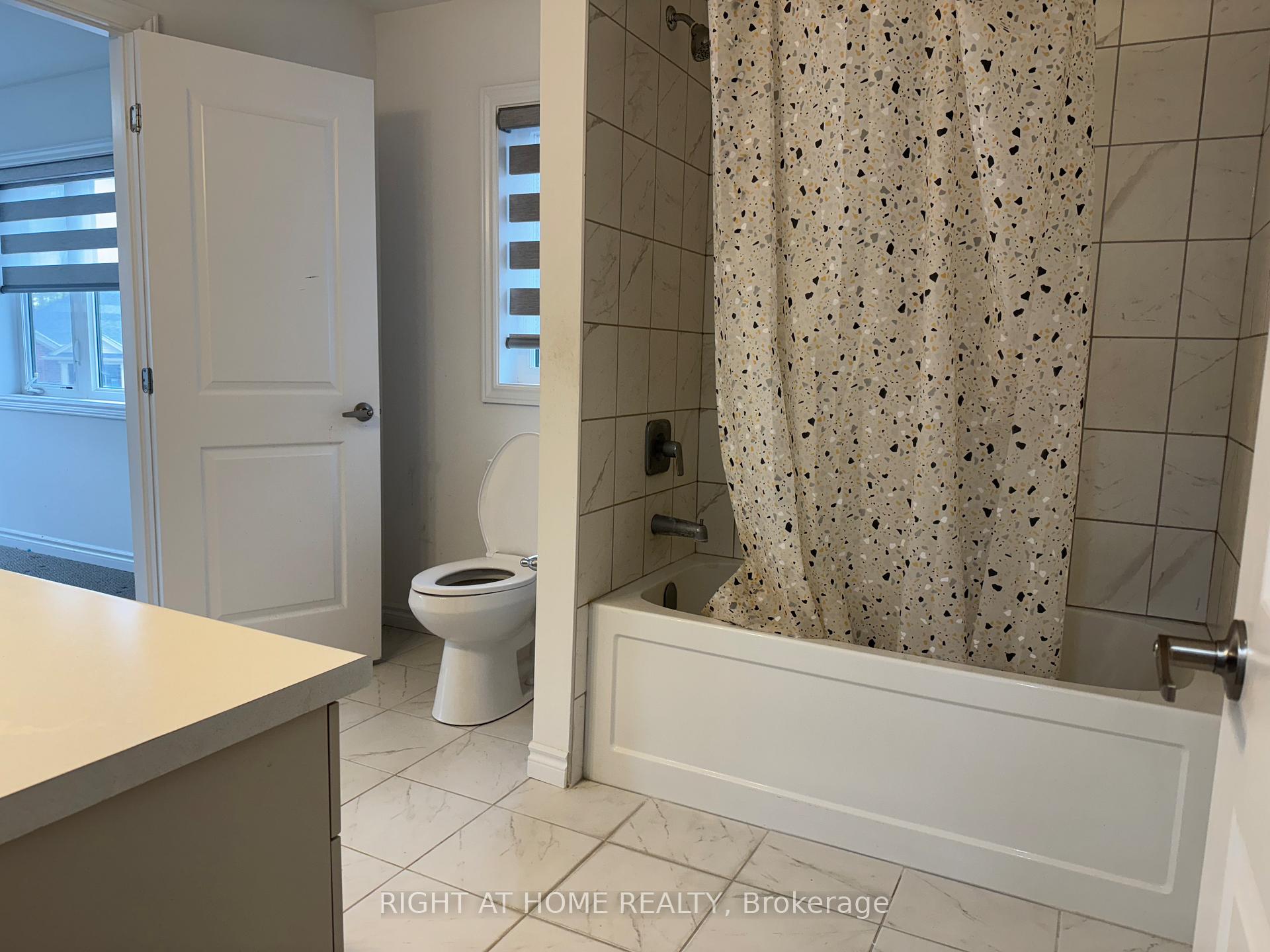 Photo 25 of 110 Daugaard Avenue, Brant, Paris — HOMEH