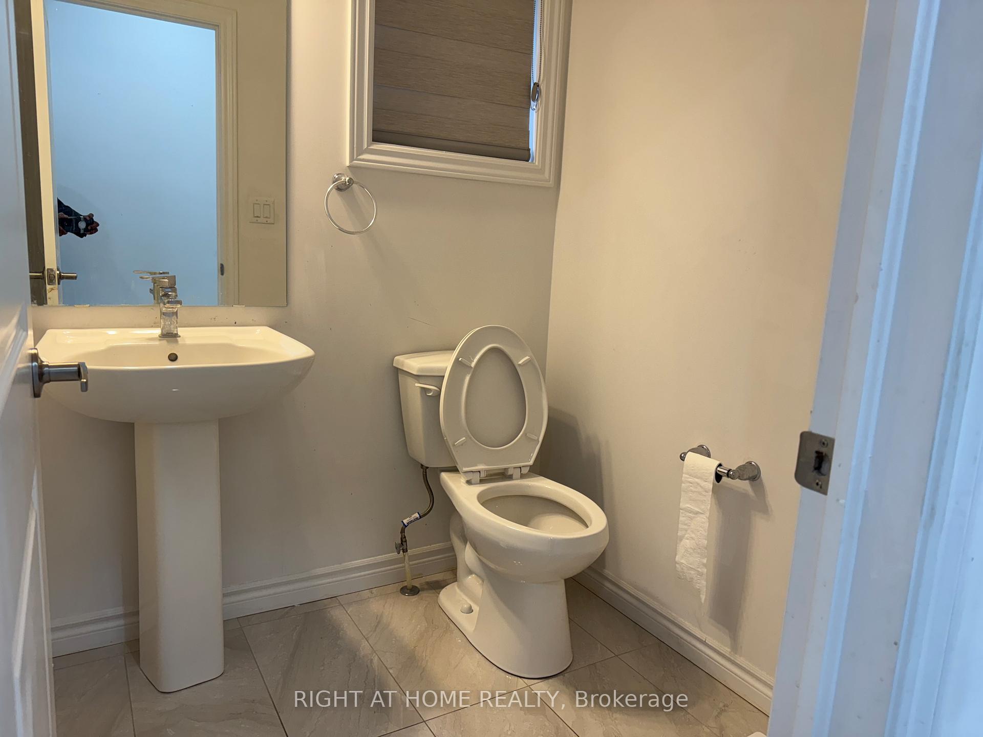 Photo 27 of 110 Daugaard Avenue, Brant, Paris — HOMEH
