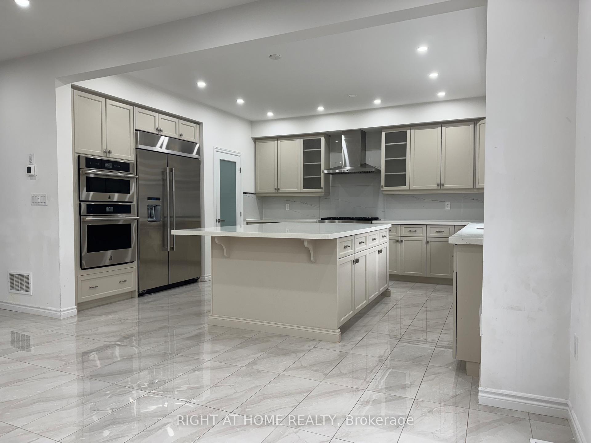 Photo 47 of 110 Daugaard Avenue, Brant, Paris — HOMEH