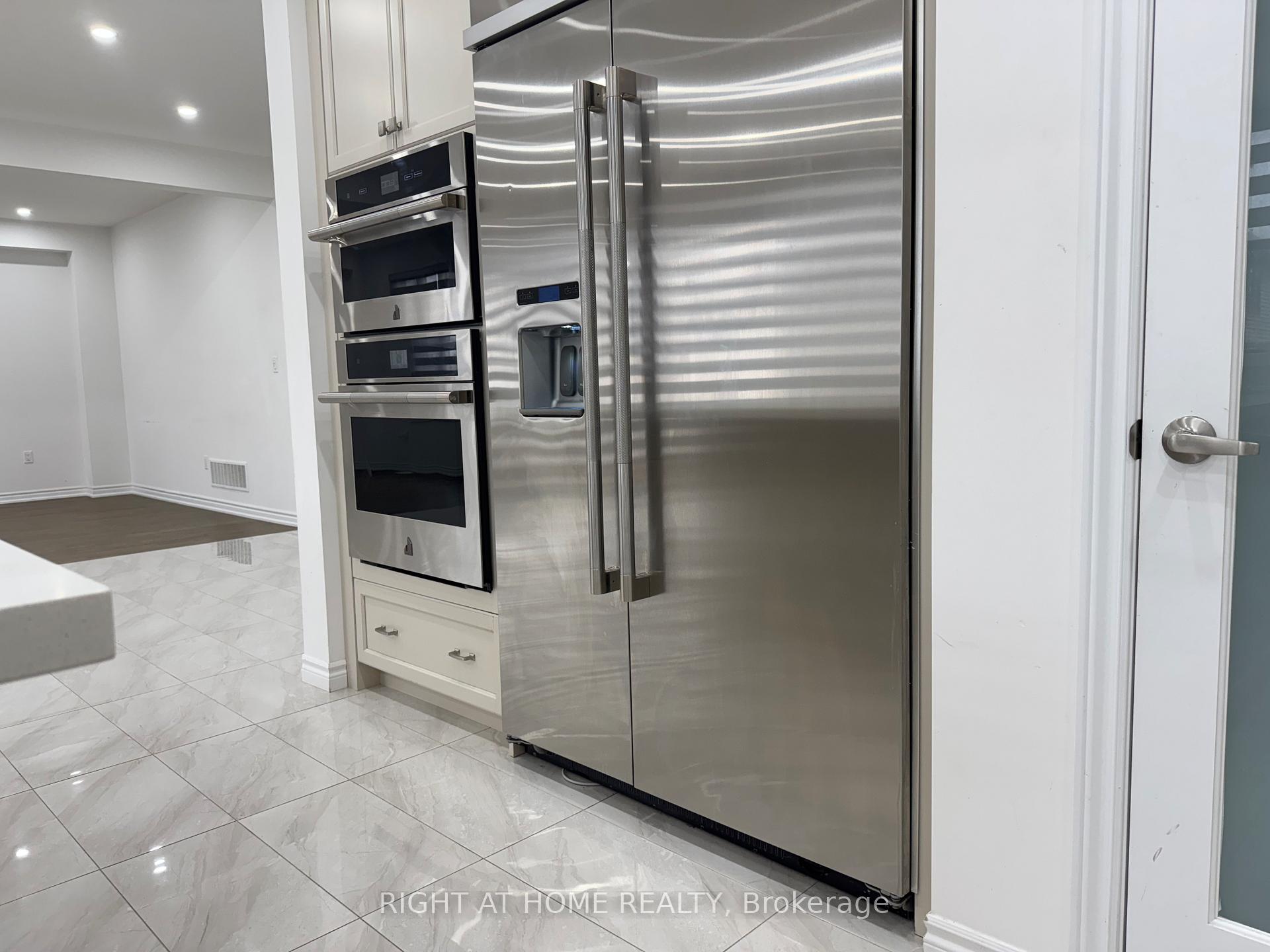 Photo 38 of 110 Daugaard Avenue, Brant, Paris — HOMEH