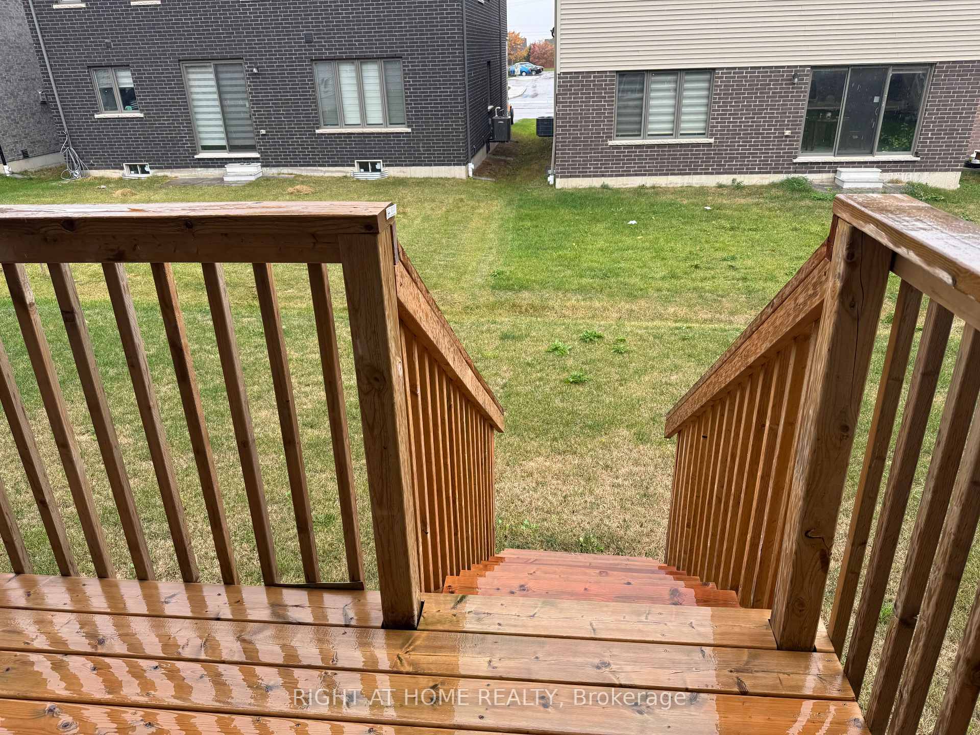 Photo 46 of 110 Daugaard Avenue, Brant, Paris — HOMEH