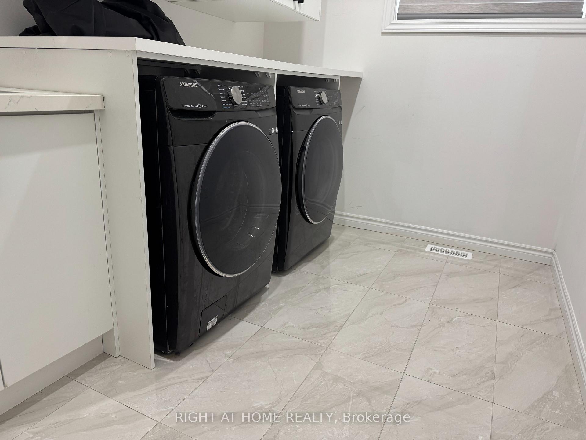 Photo 48 of 110 Daugaard Avenue, Brant, Paris — HOMEH