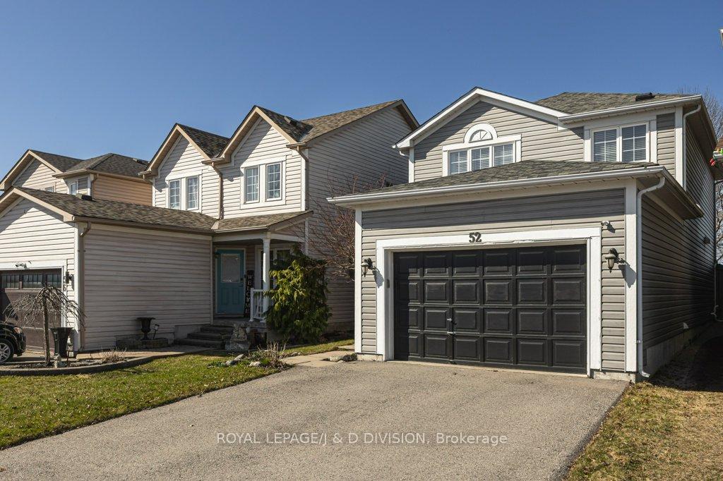 Photo 3 of 52 Hammond Street, Clarington, Bowmanville — HOMEH