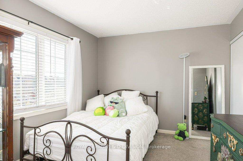 Photo 20 of 52 Hammond Street, Clarington, Bowmanville — HOMEH