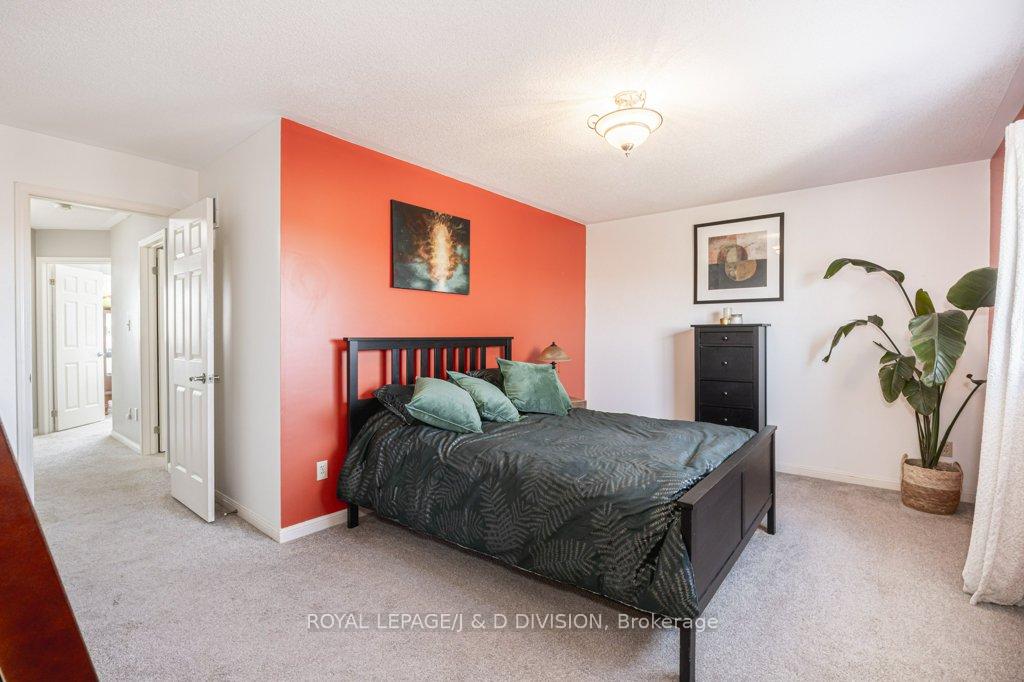 Photo 28 of 52 Hammond Street, Clarington, Bowmanville — HOMEH